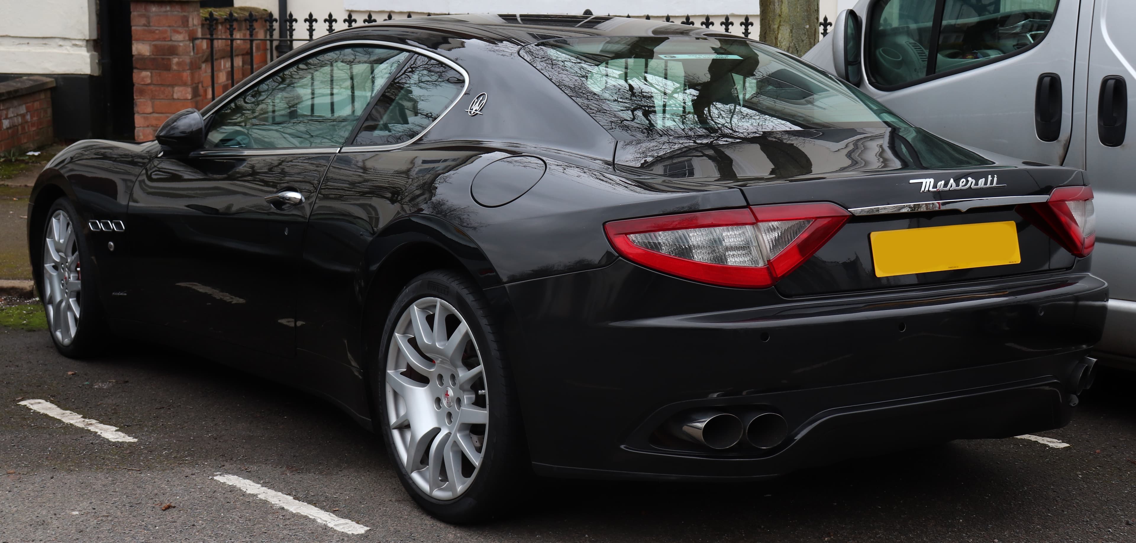 MASERATI GranTurismo — photo 2