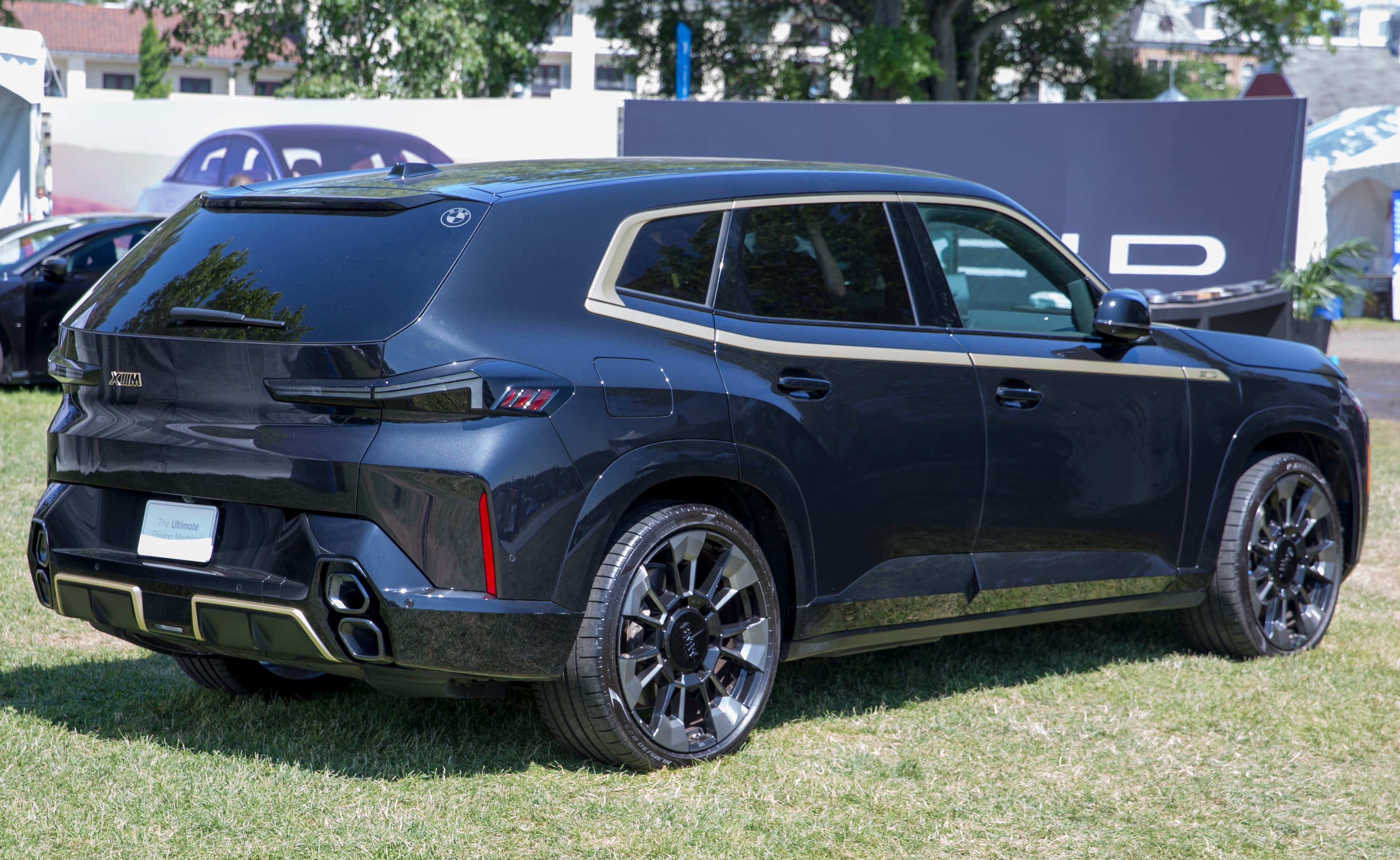 BMW XM — photo 2