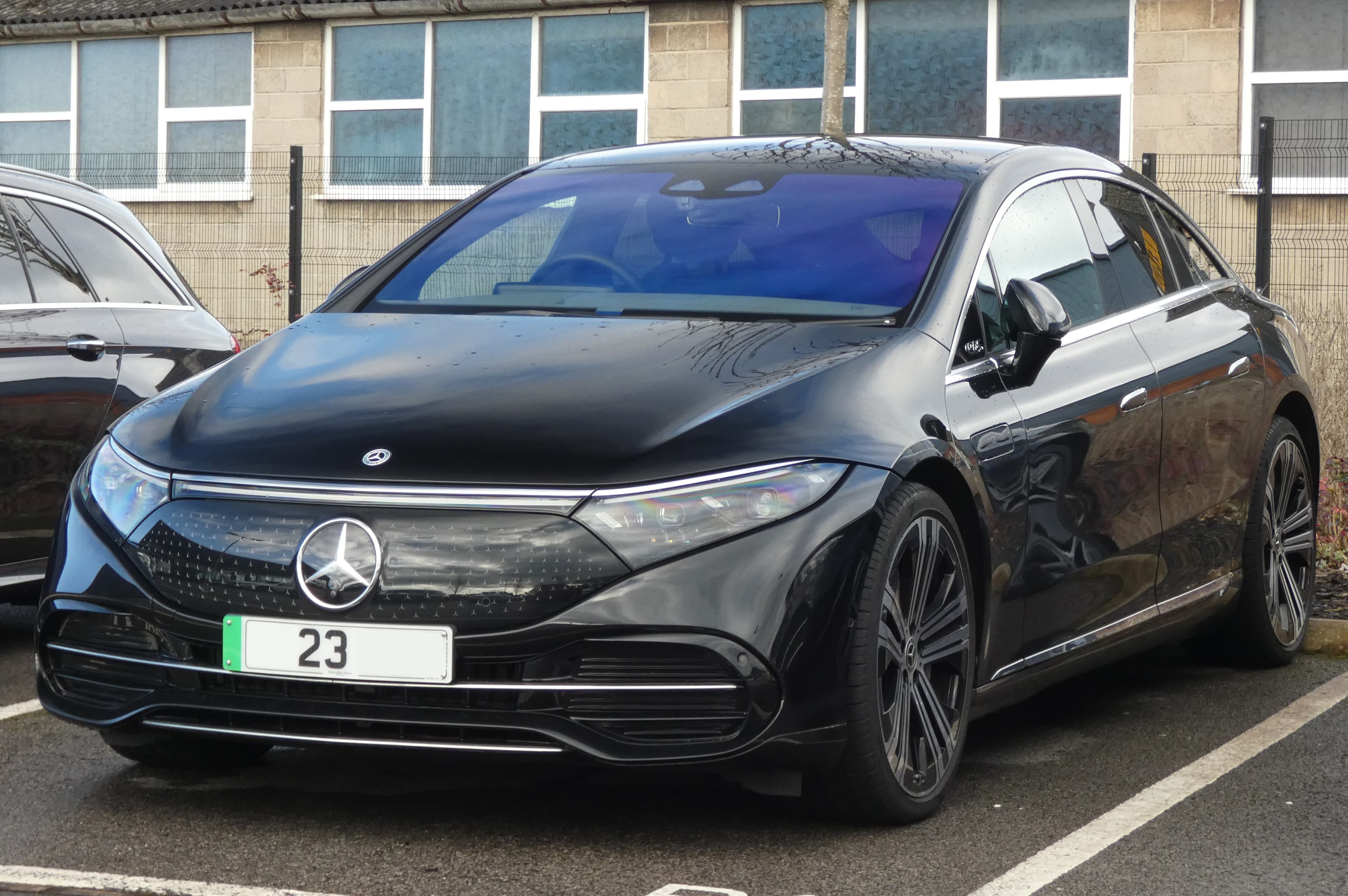 MERCEDES EQS — photo 1