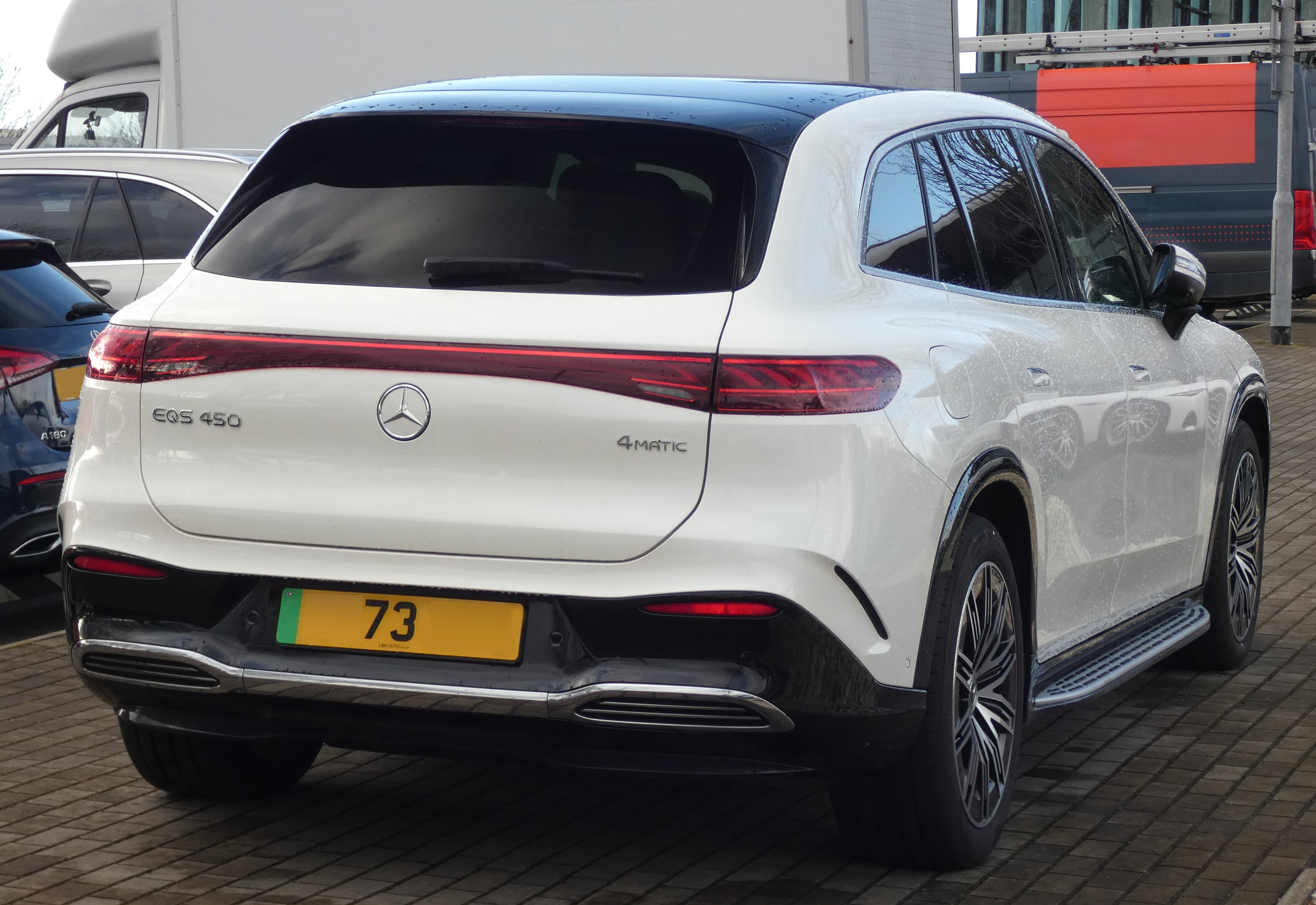 MERCEDES EQS — photo 2