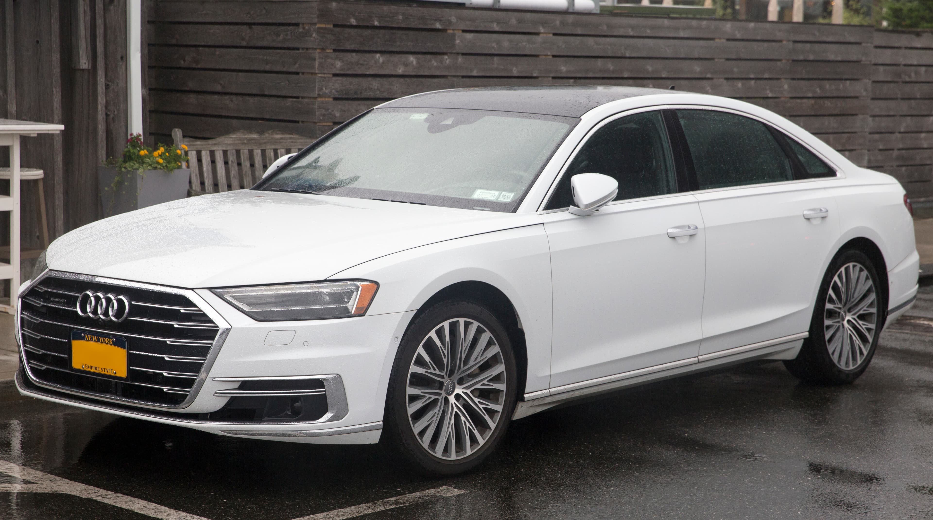 AUDI A8