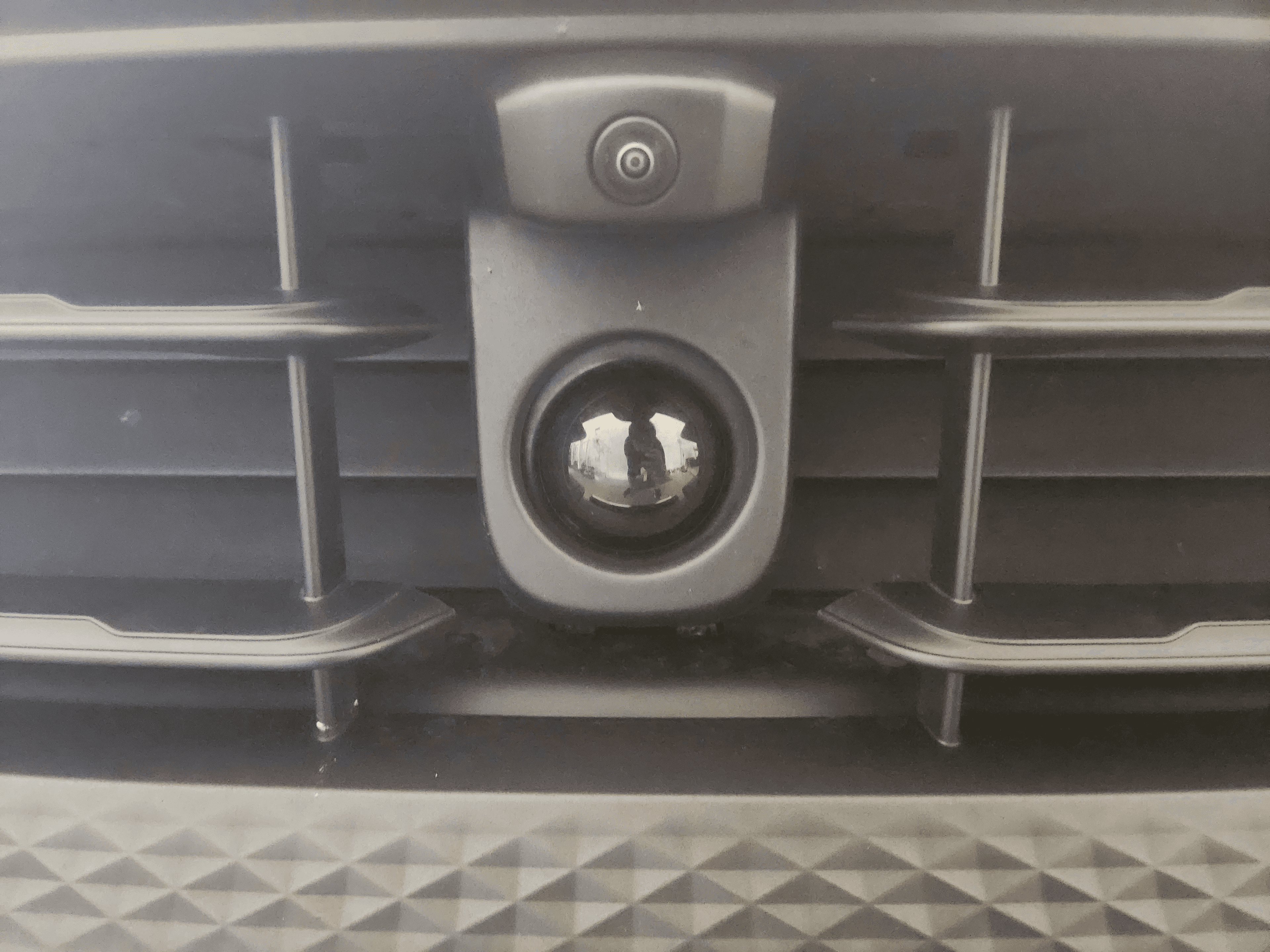 PORSCHE Macan — photo 1