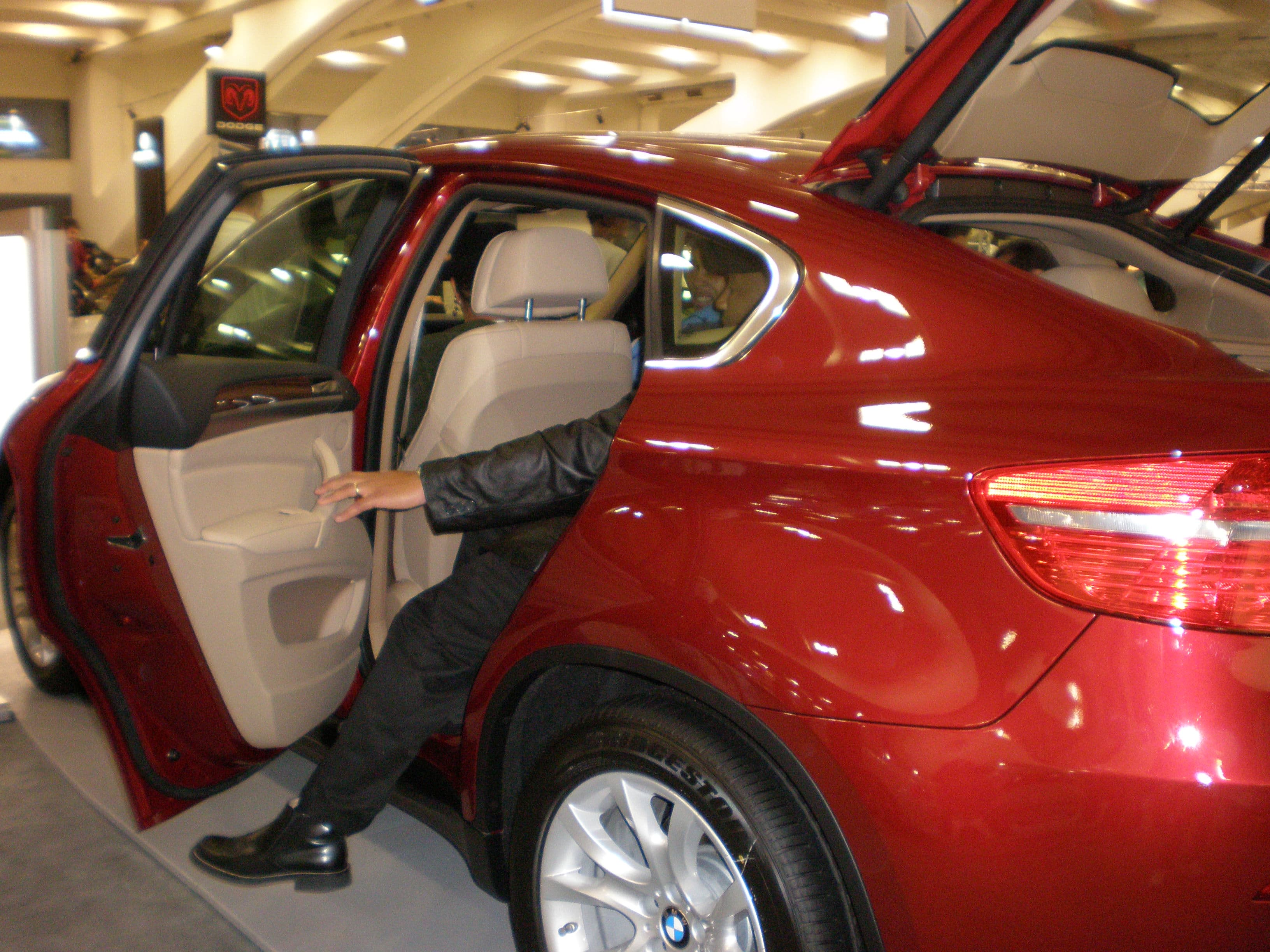 BMW X6 — photo 2