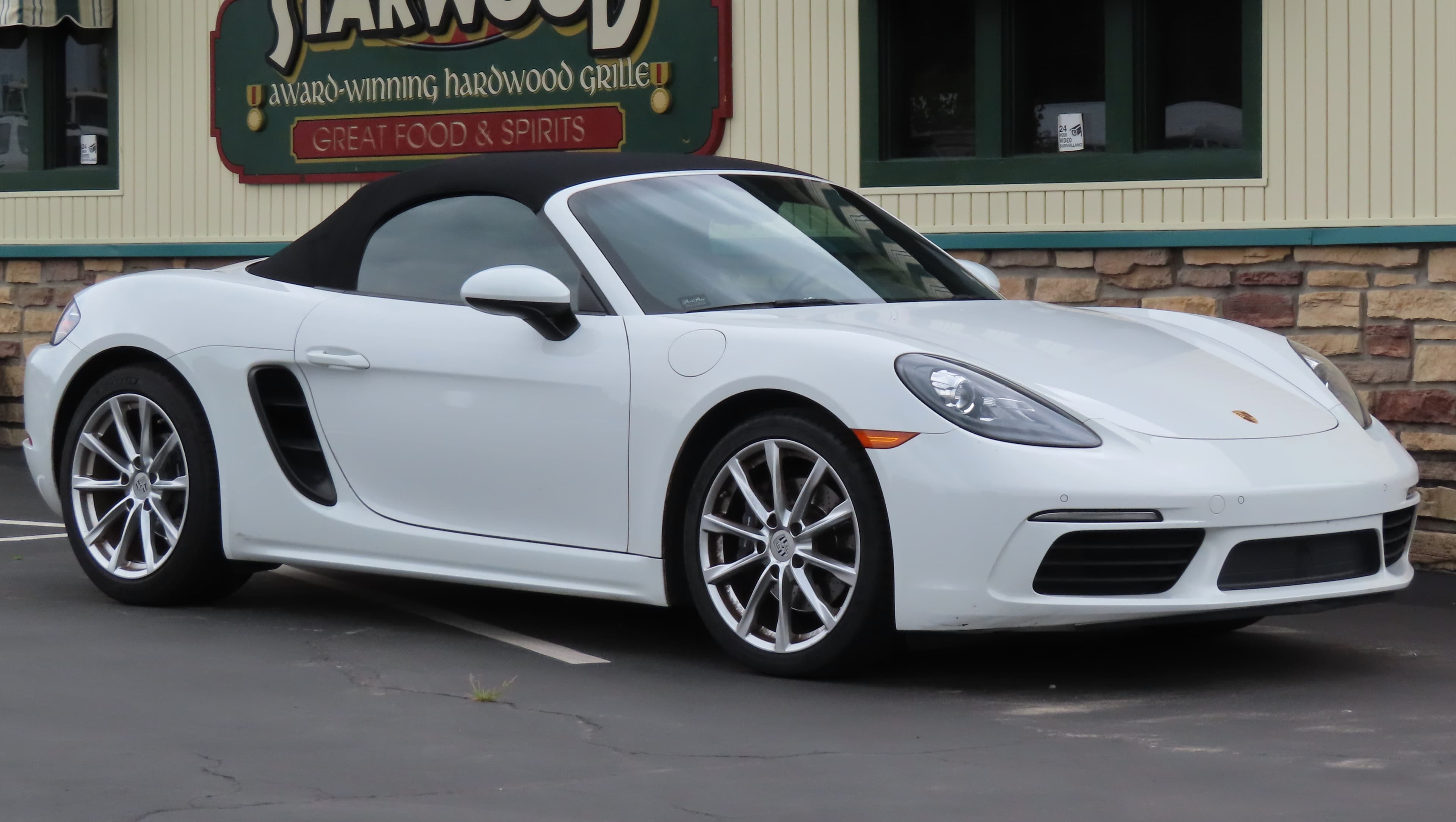 PORSCHE 718 Boxster