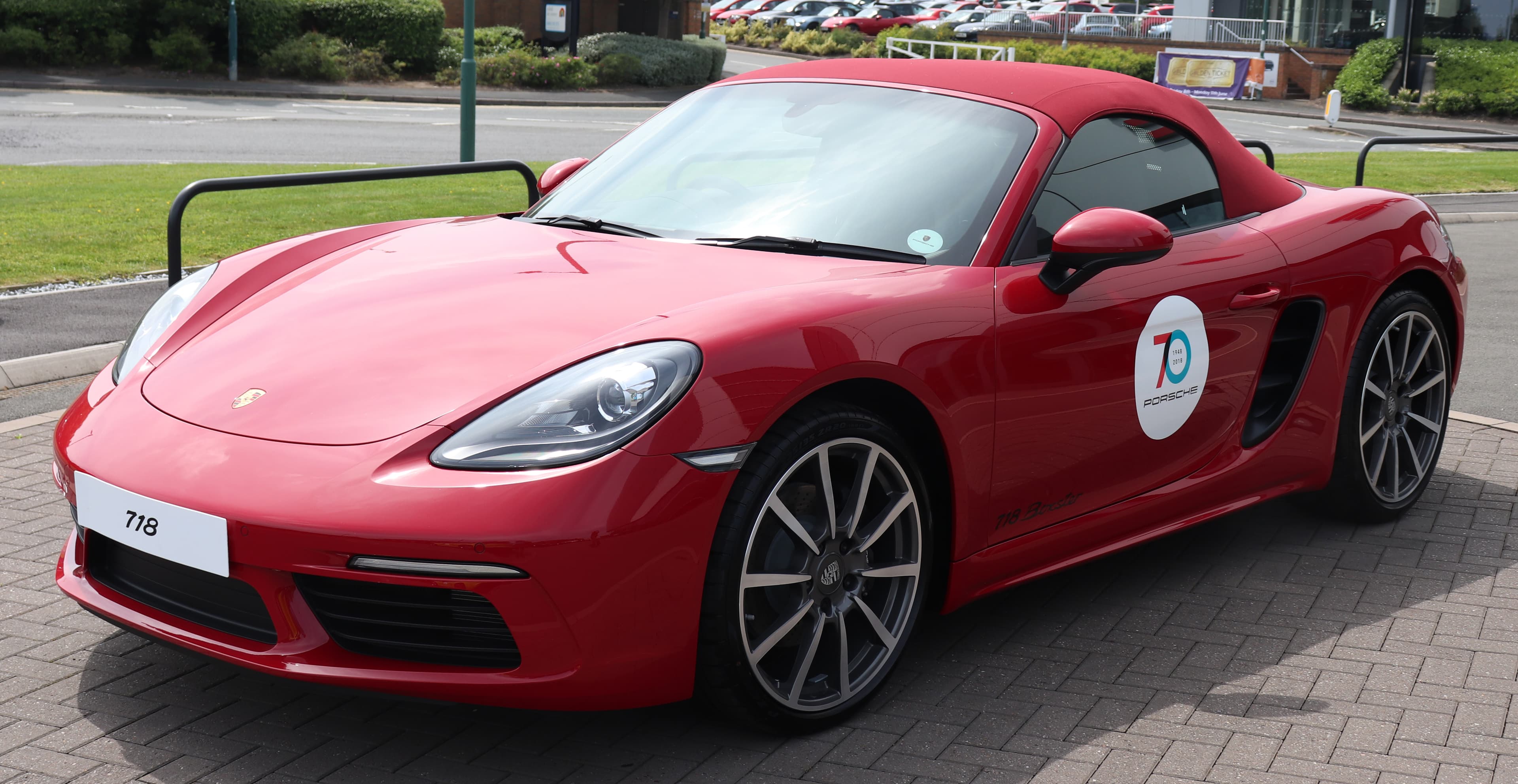 PORSCHE 718 Boxster — photo 1