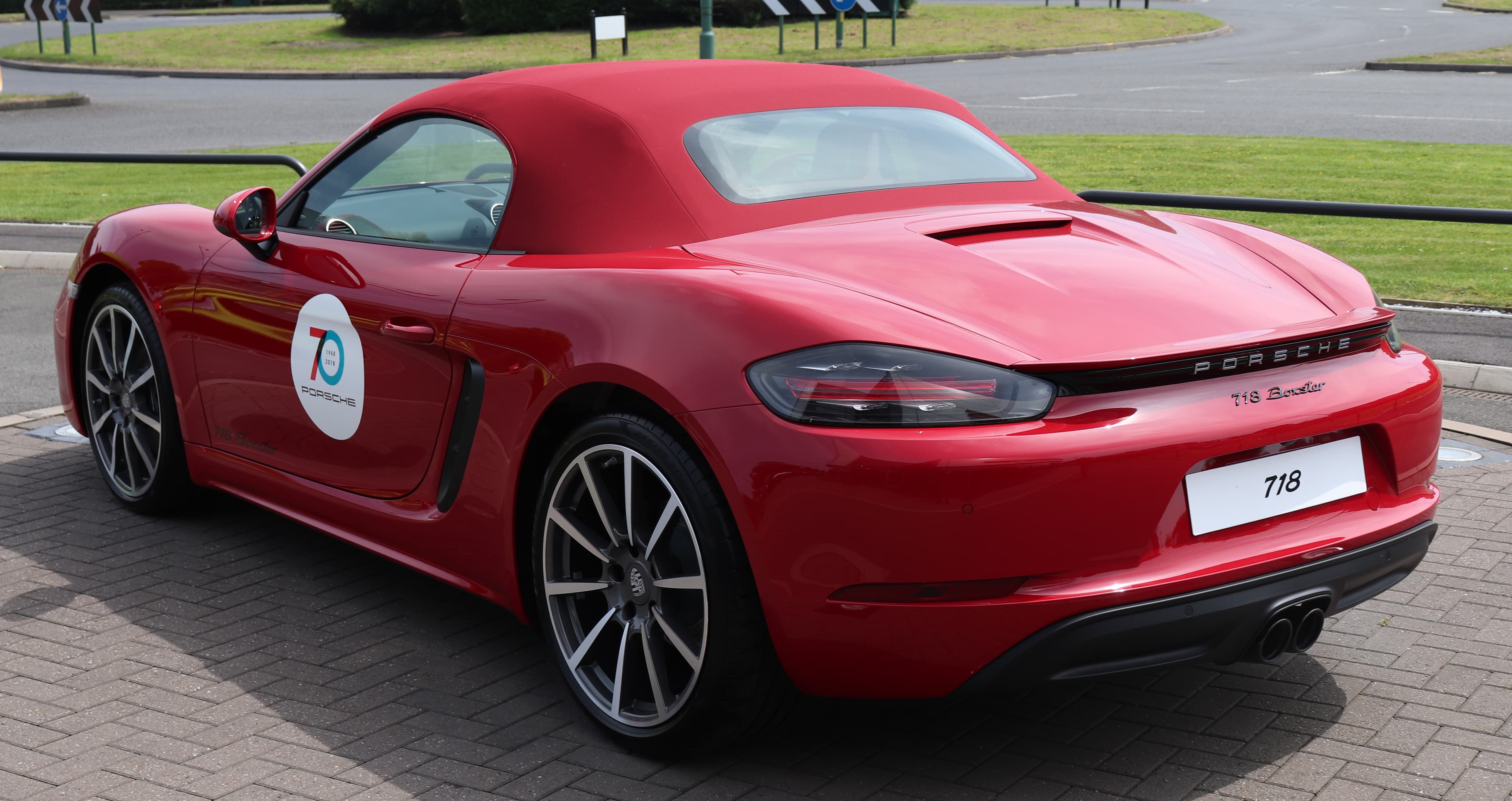 PORSCHE 718 Boxster — photo 2
