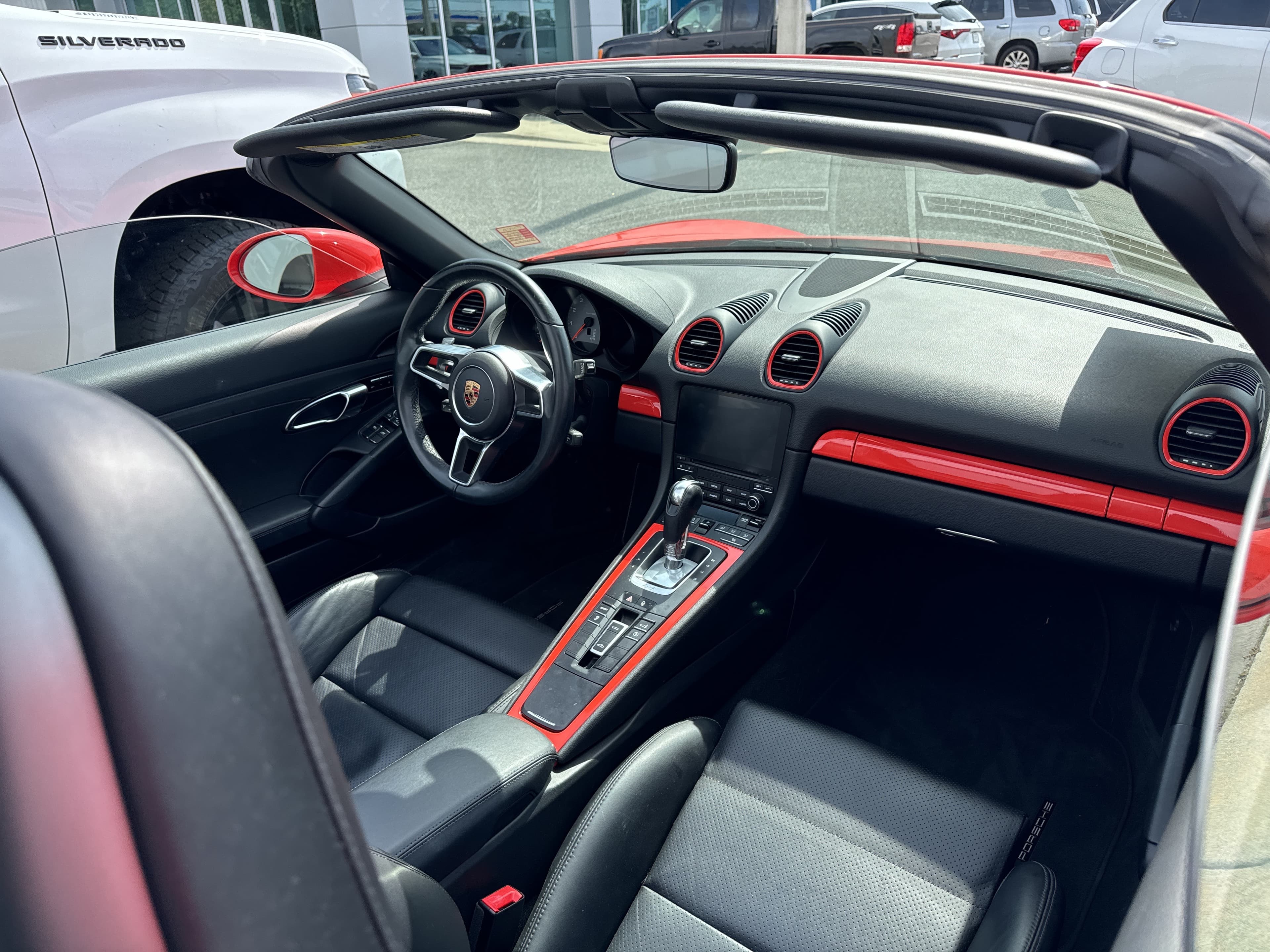 PORSCHE 718 Boxster — photo 1