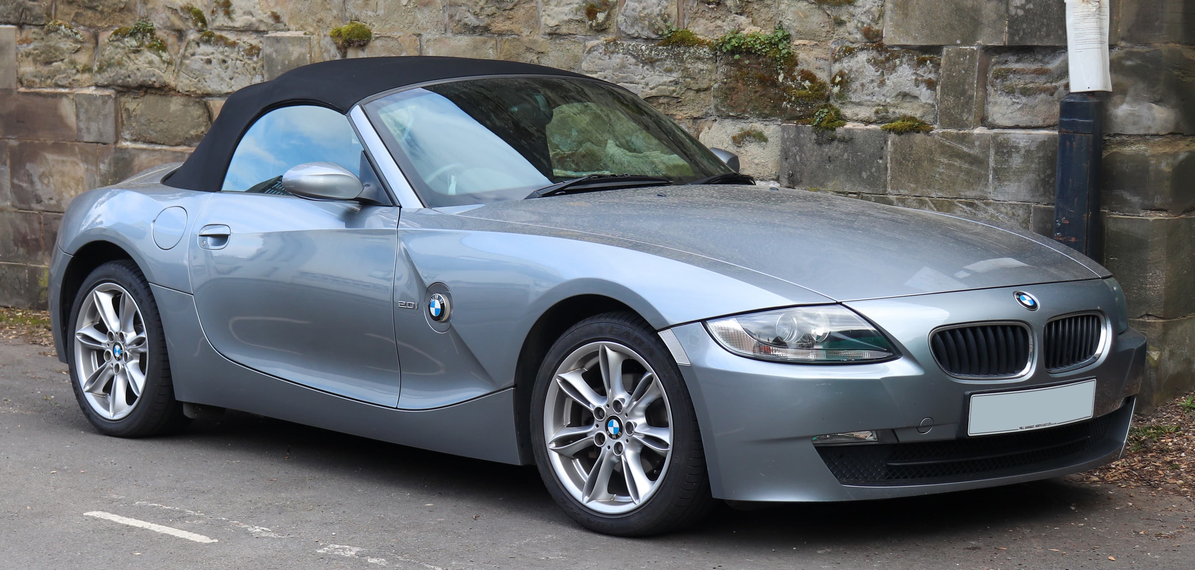 BMW Z4 — photo 1