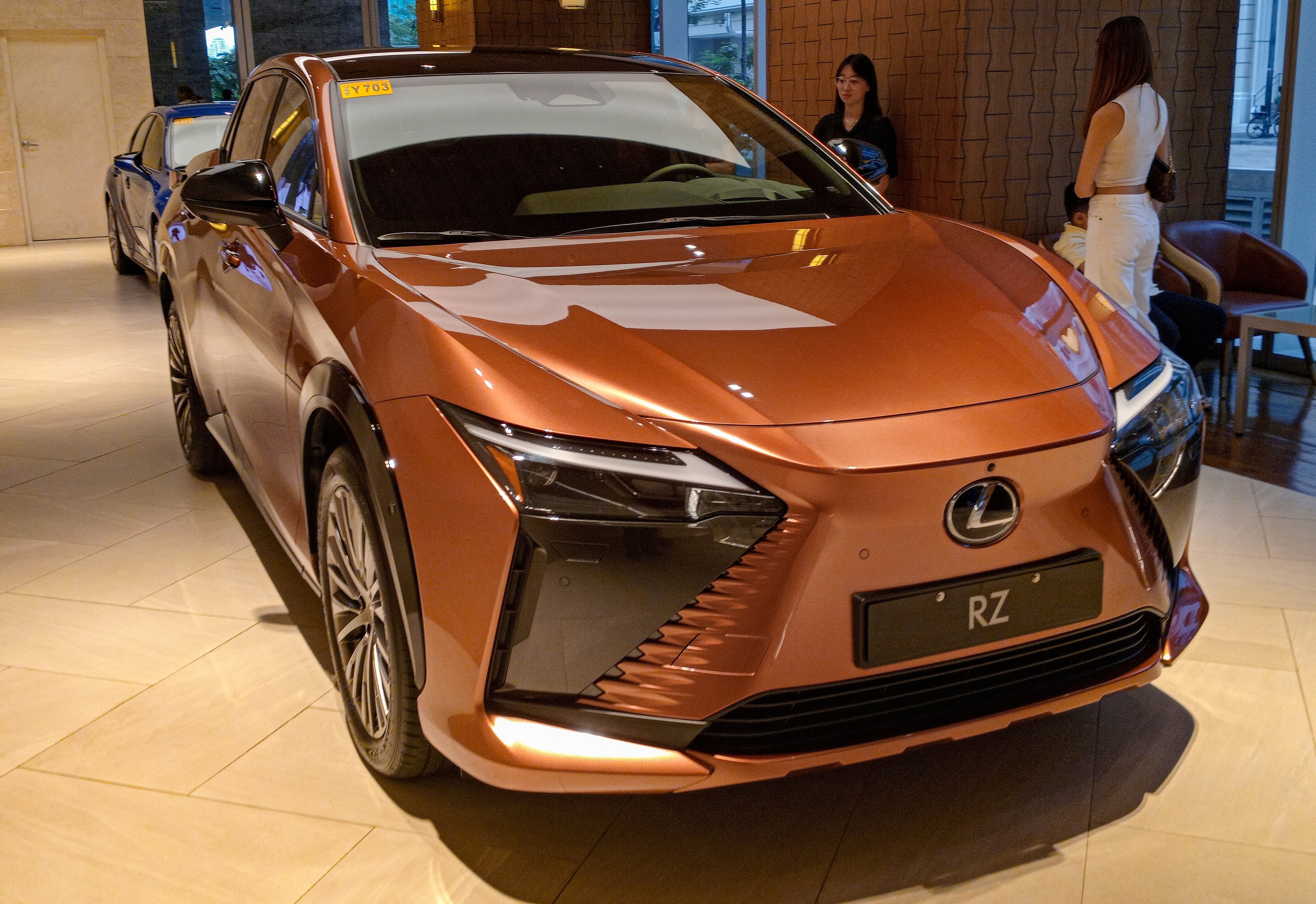 LEXUS RZ