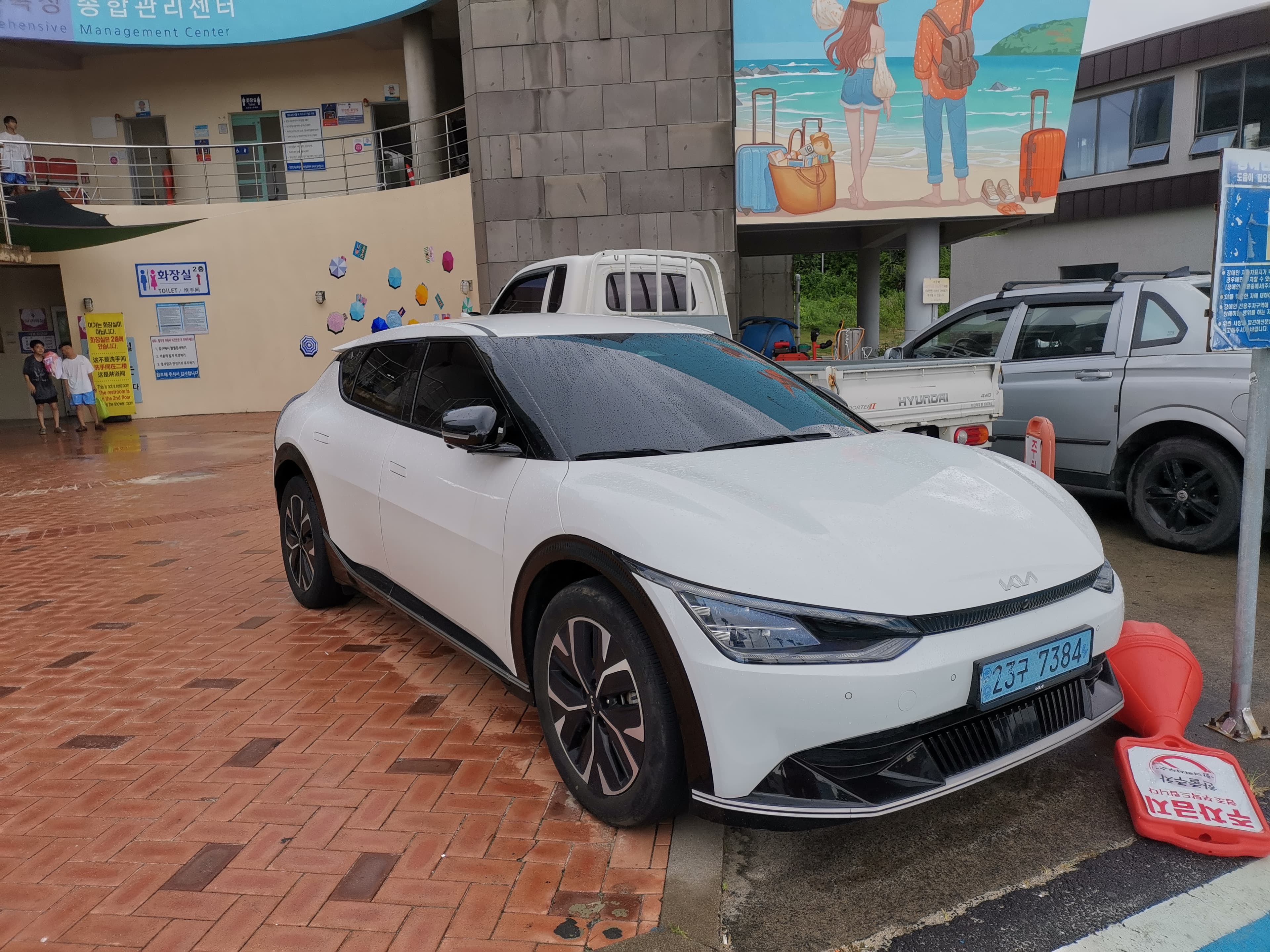 KIA EV6 — photo 1