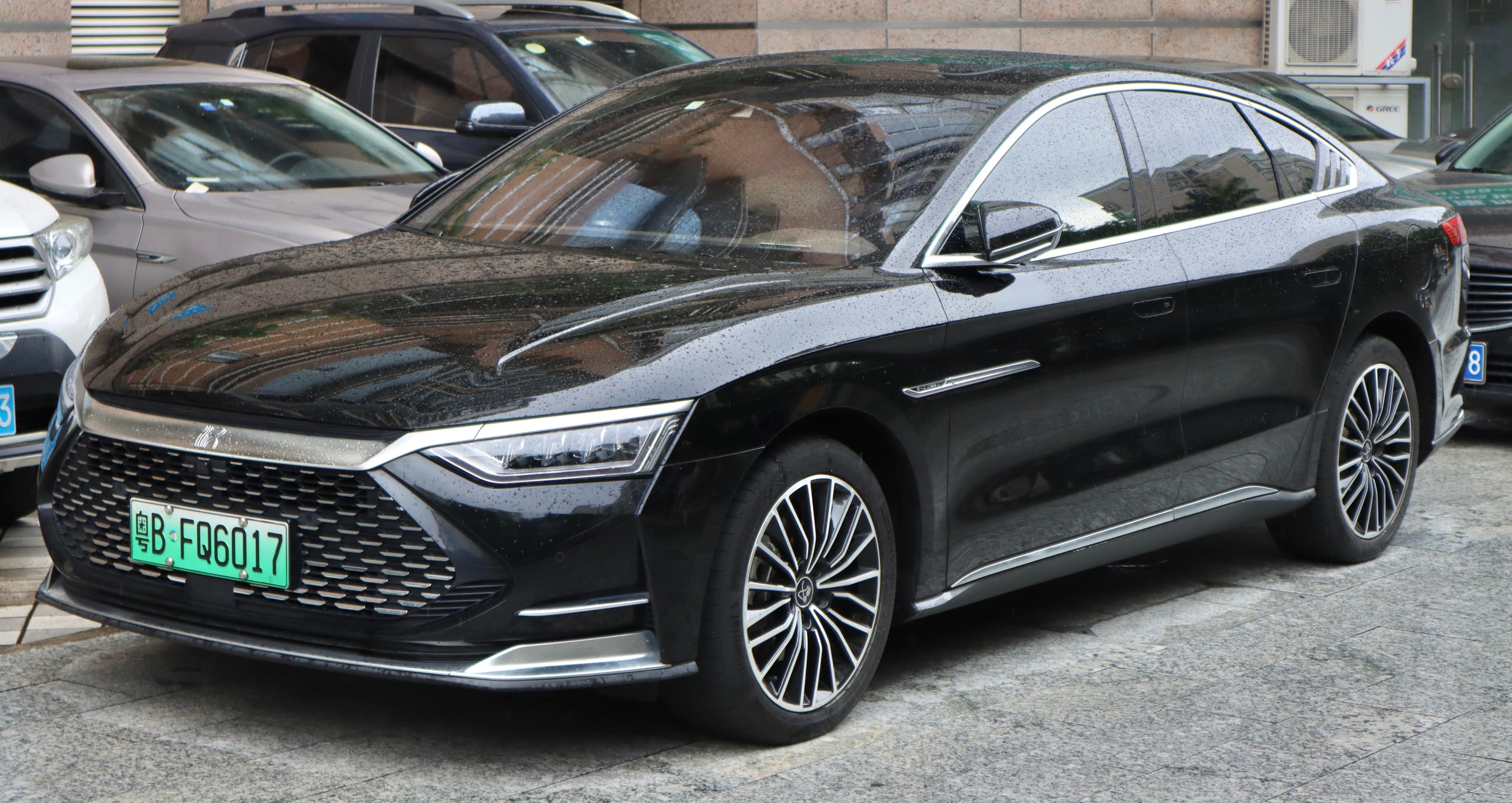 BYD HAN — photo 1
