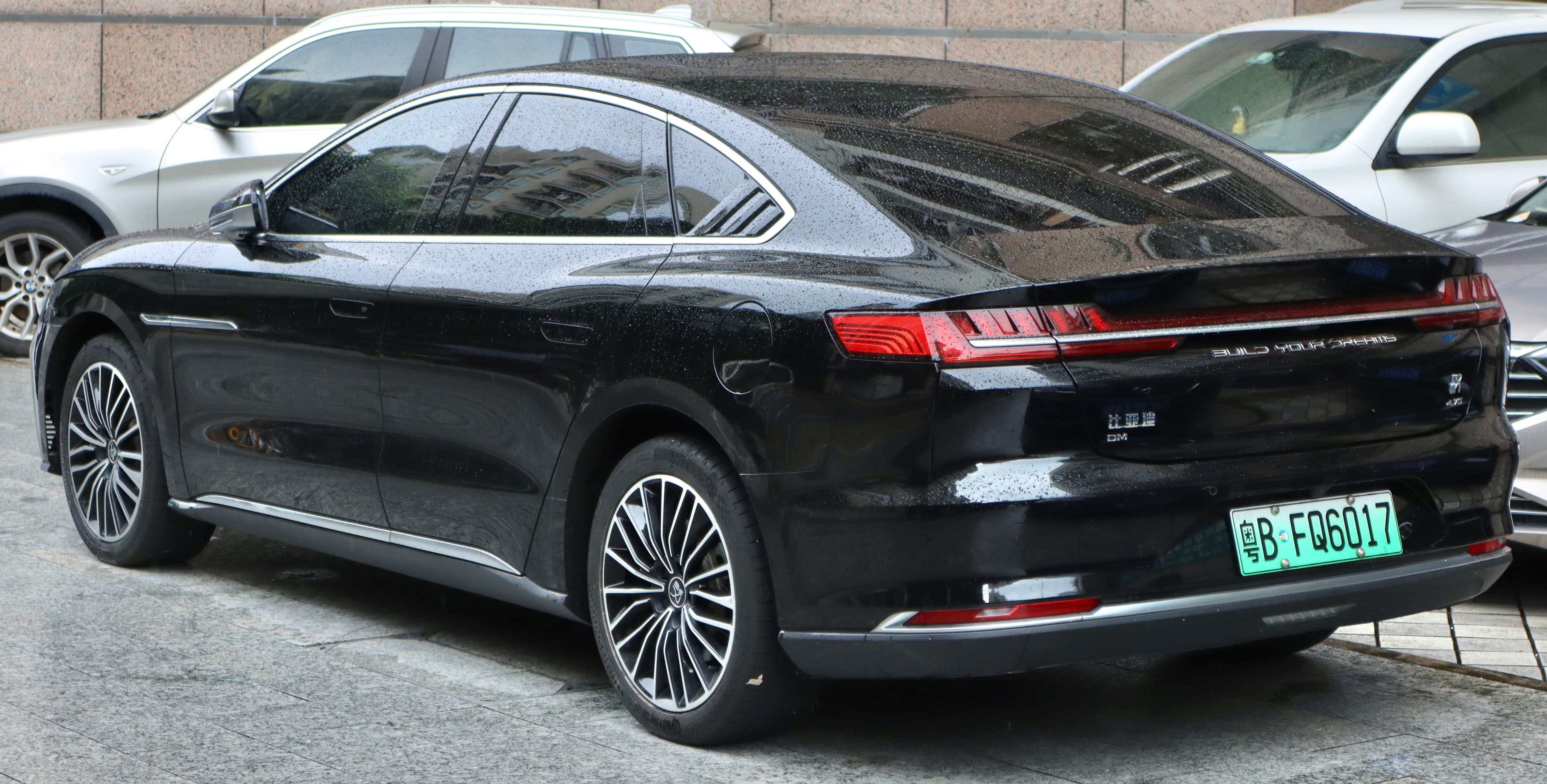 BYD HAN — photo 3