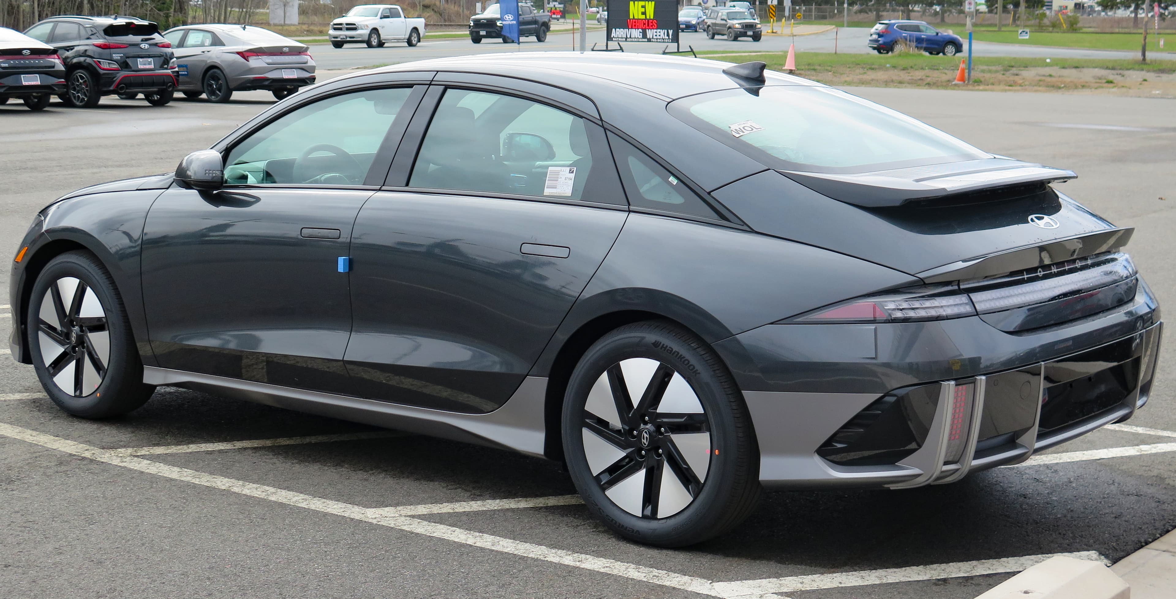 HYUNDAI IONIQ 6 — photo 2