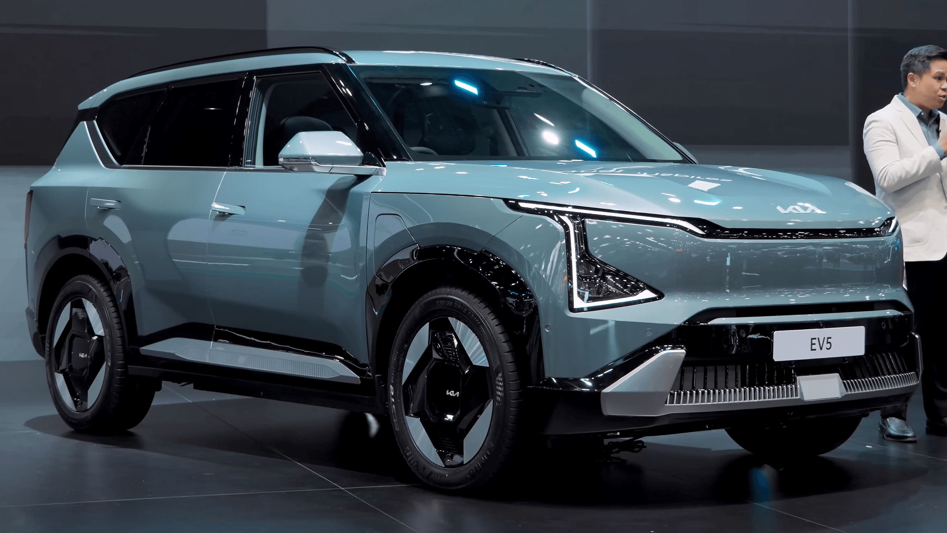 KIA EV5 — photo 1