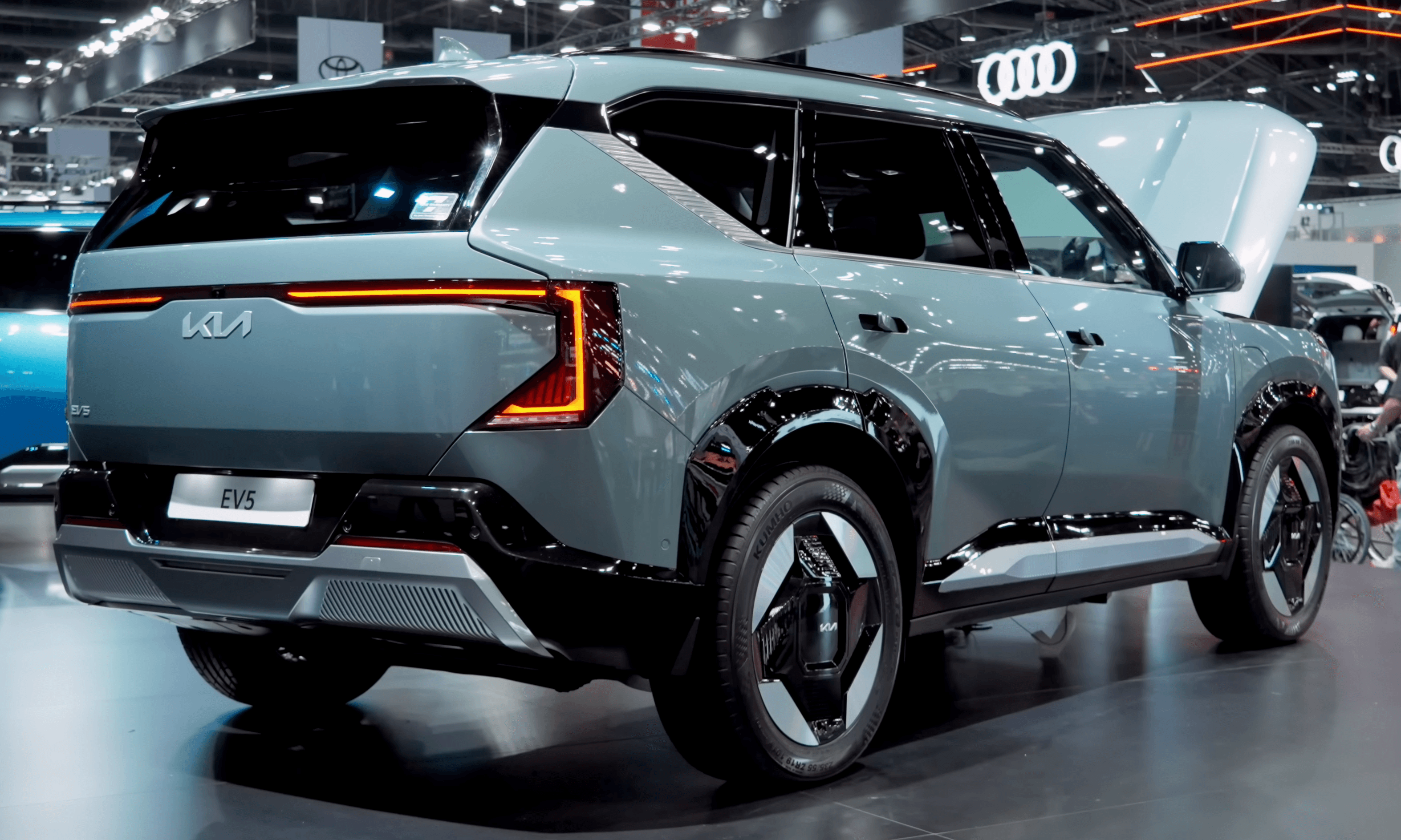 KIA EV5 — photo 2