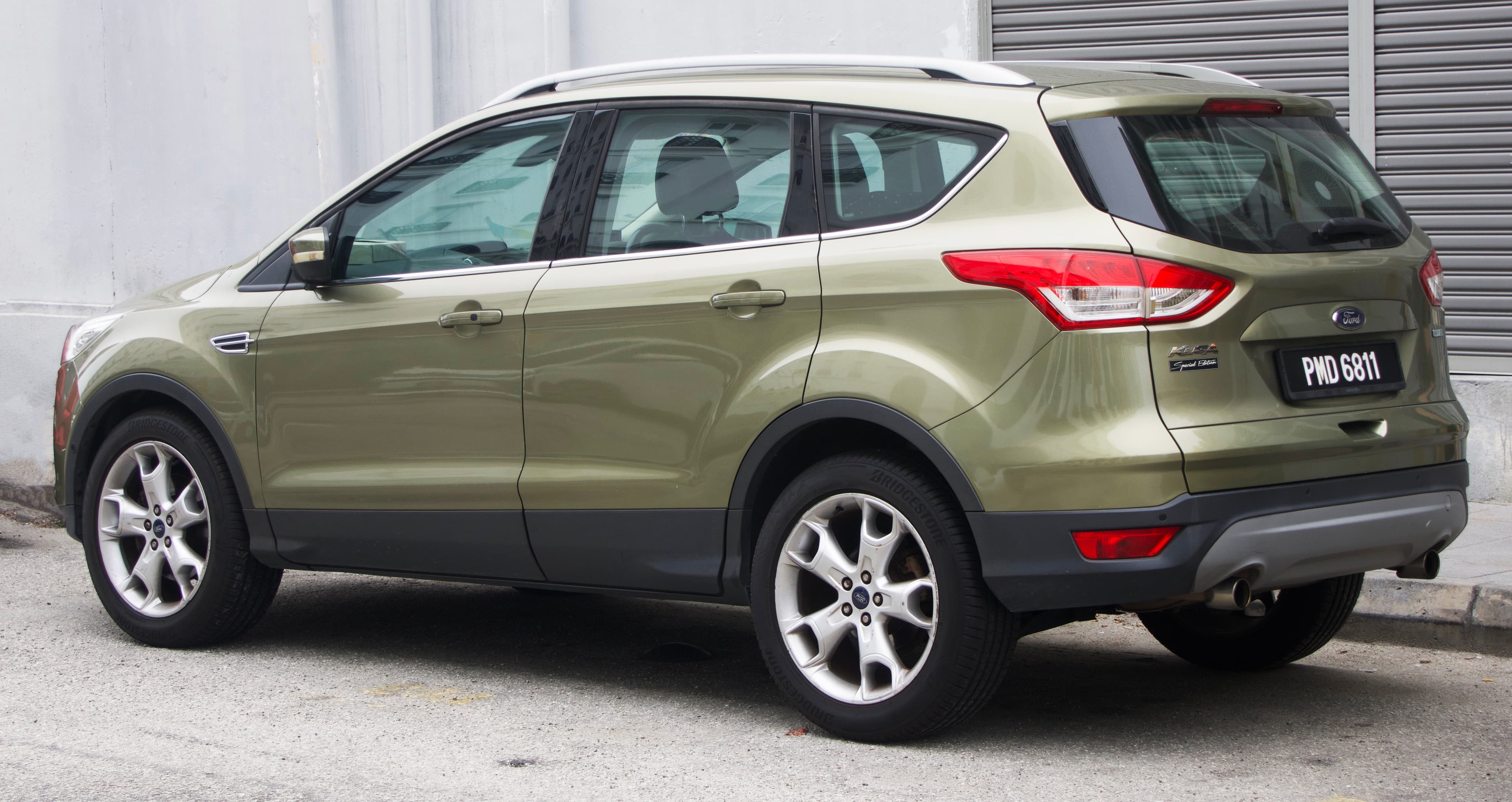 FORD Kuga — photo 3