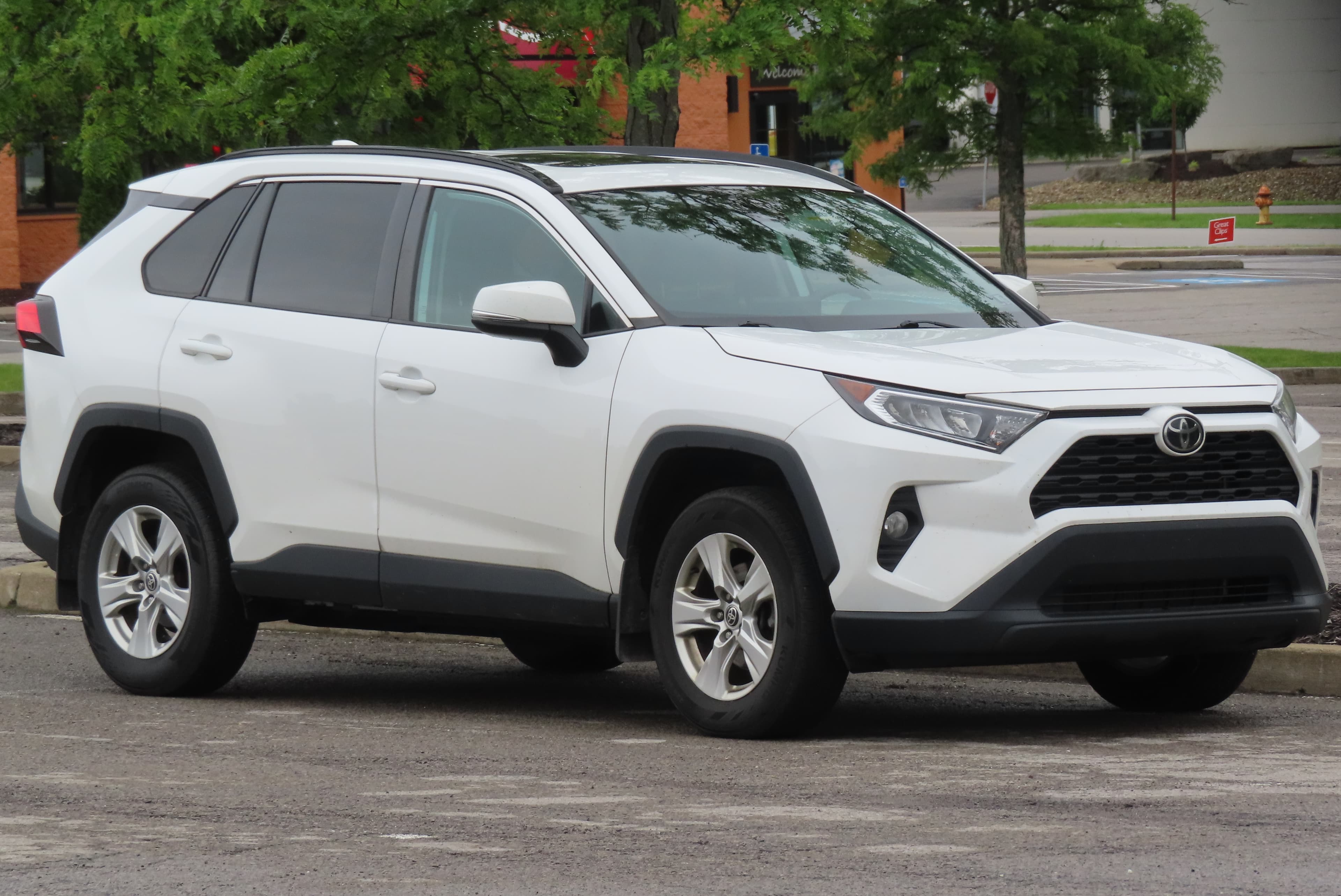 TOYOTA RAV 4