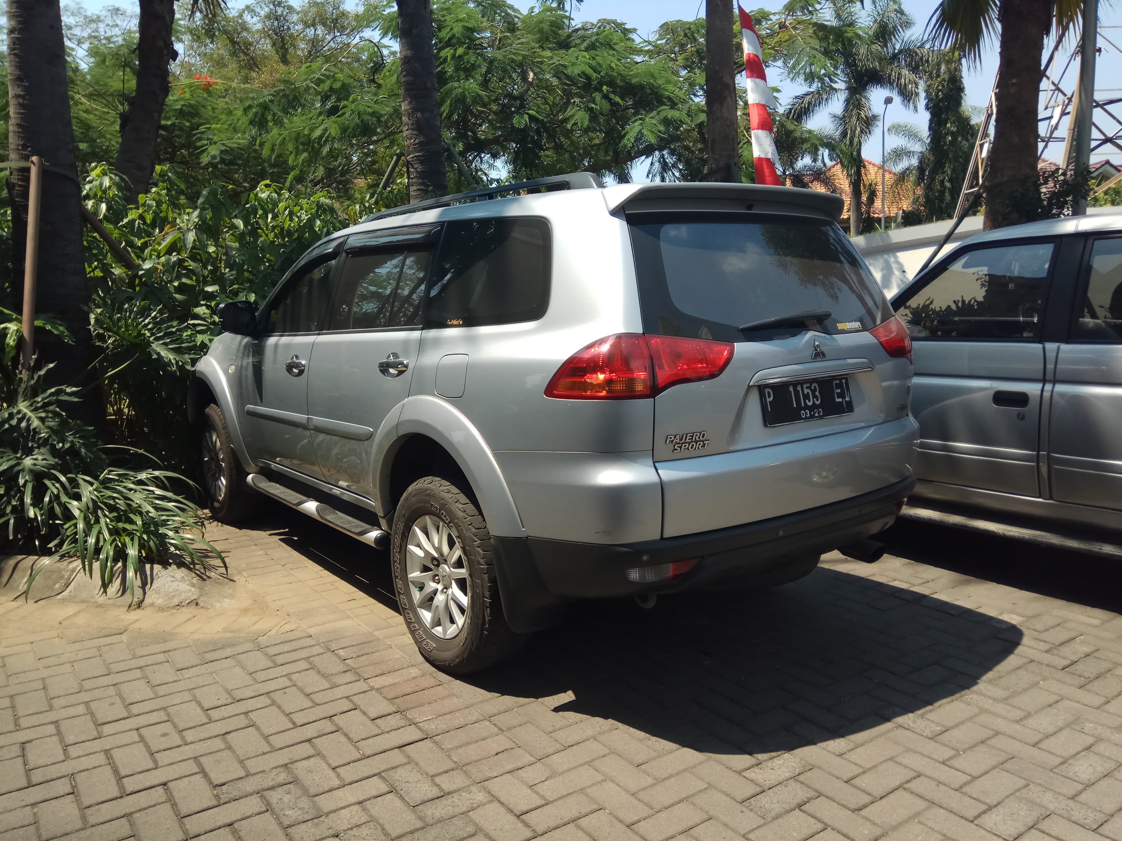 MITSUBISHI Pajero Sport — photo 1