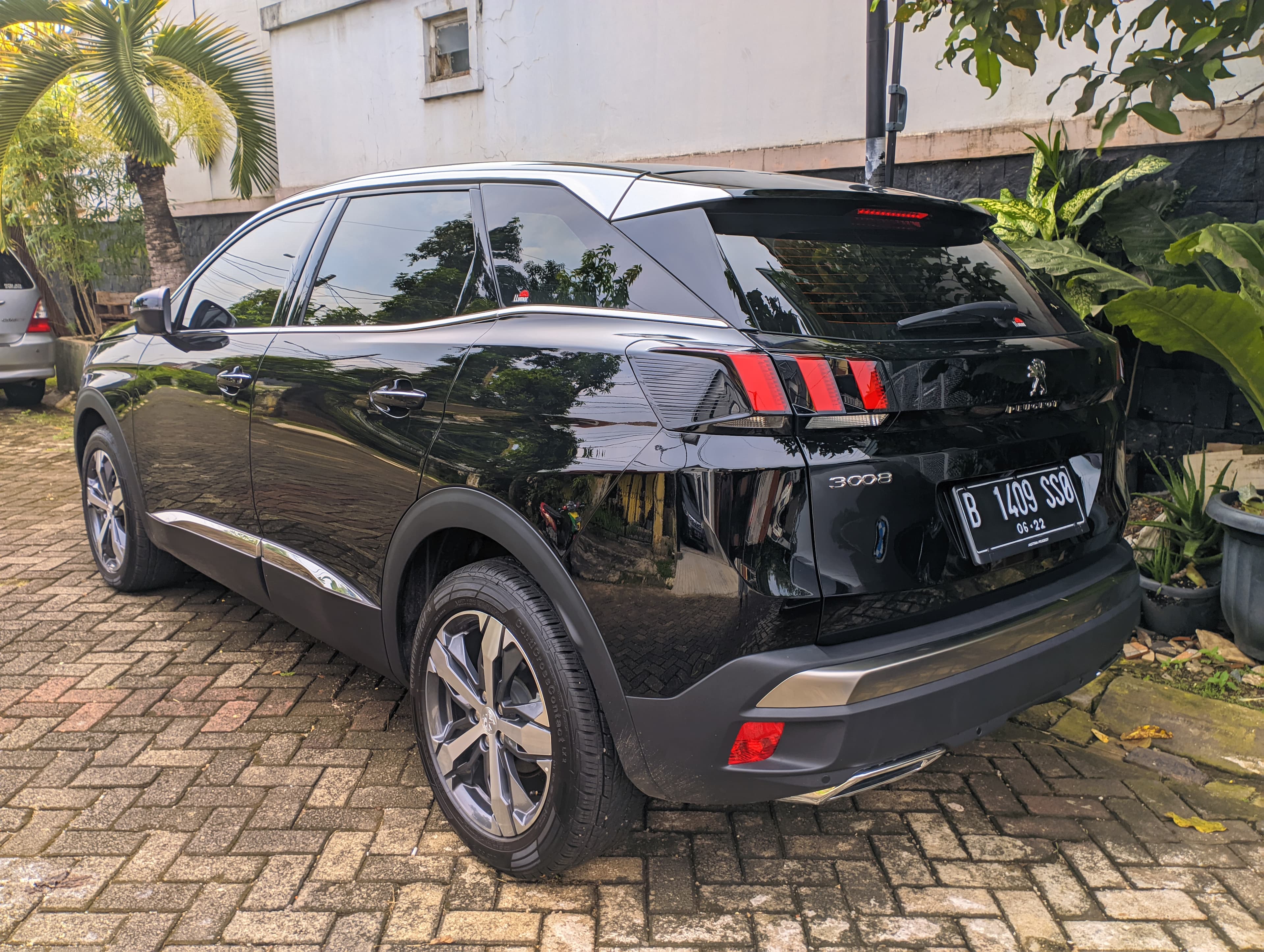 PEUGEOT 3008 — photo 3