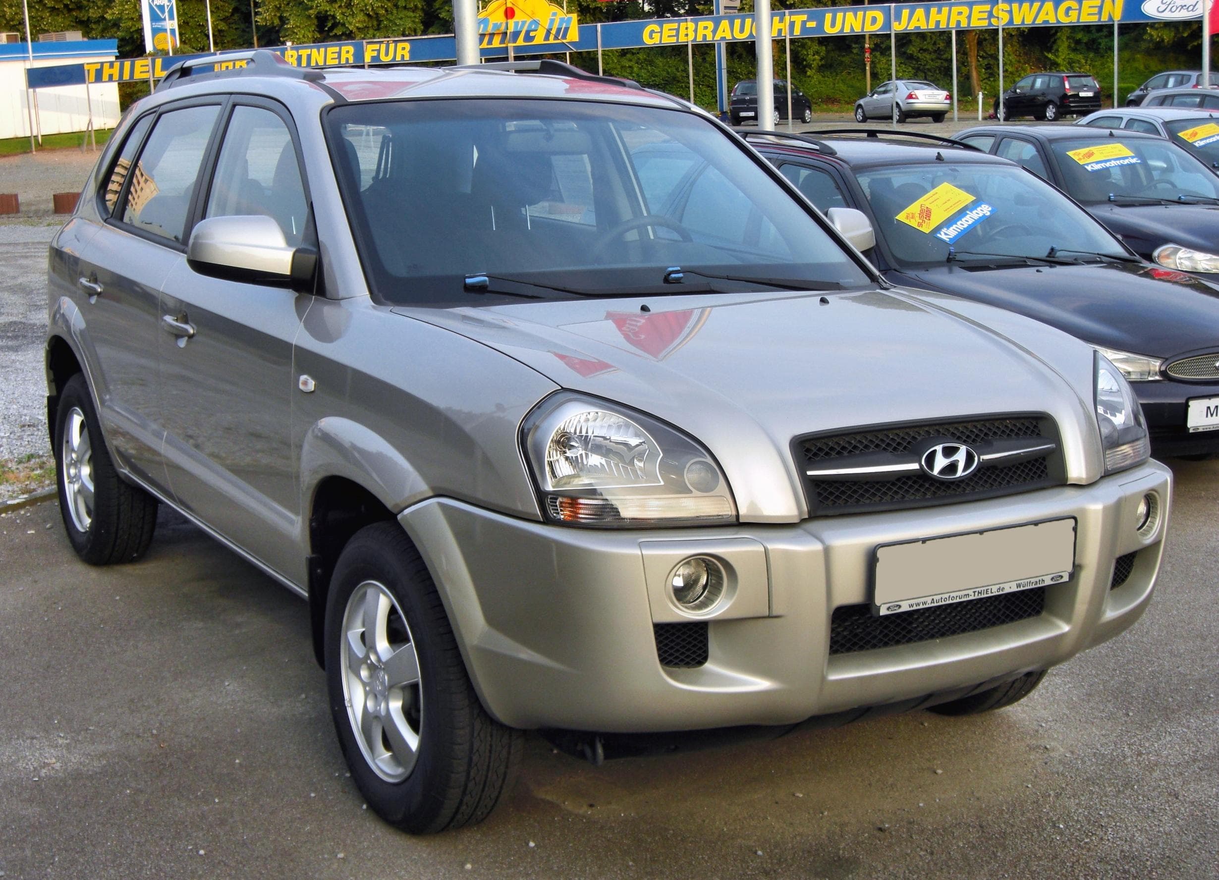 HYUNDAI Tucson — photo 1