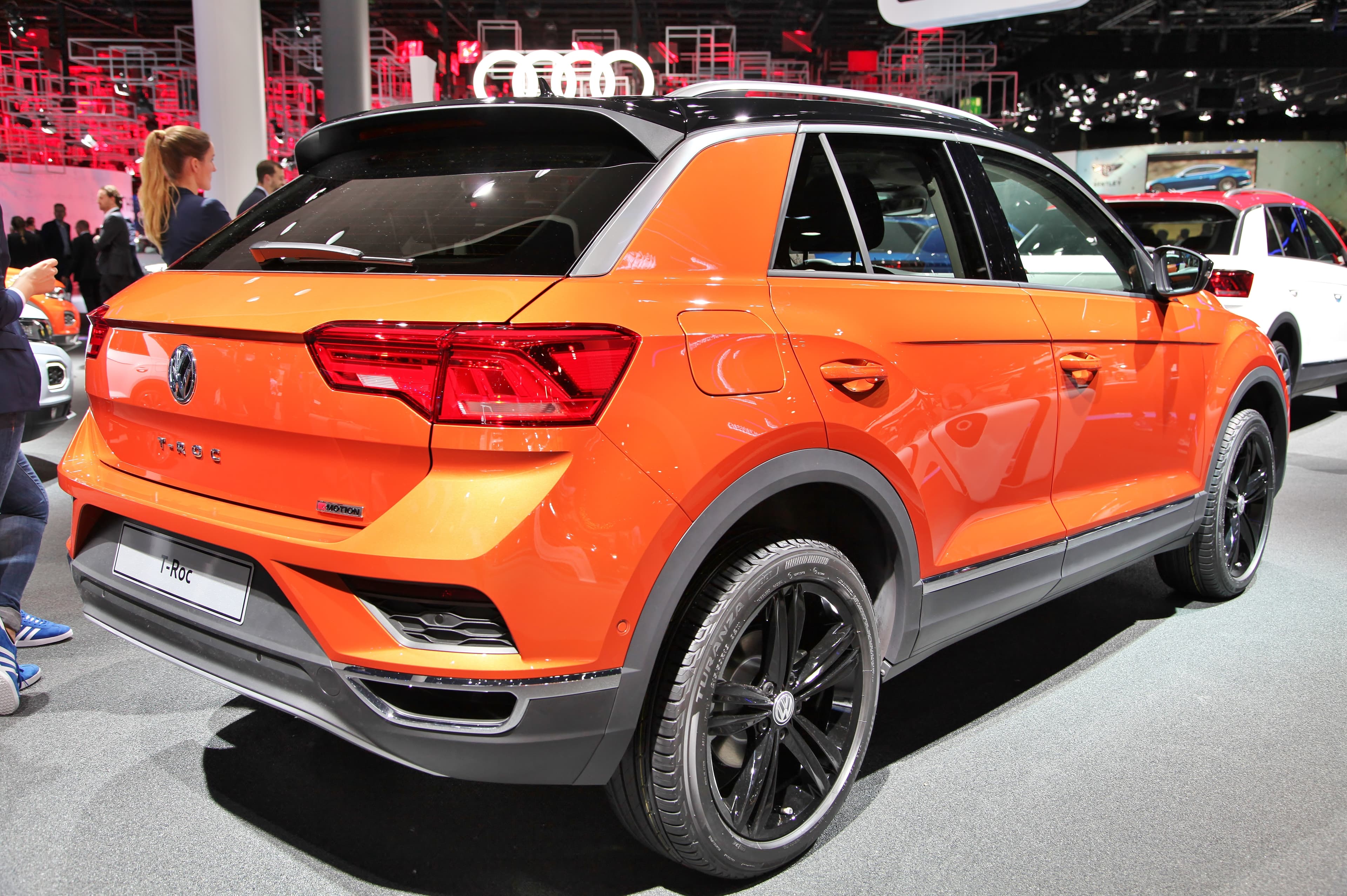 VOLKSWAGEN T-ROC — photo 2