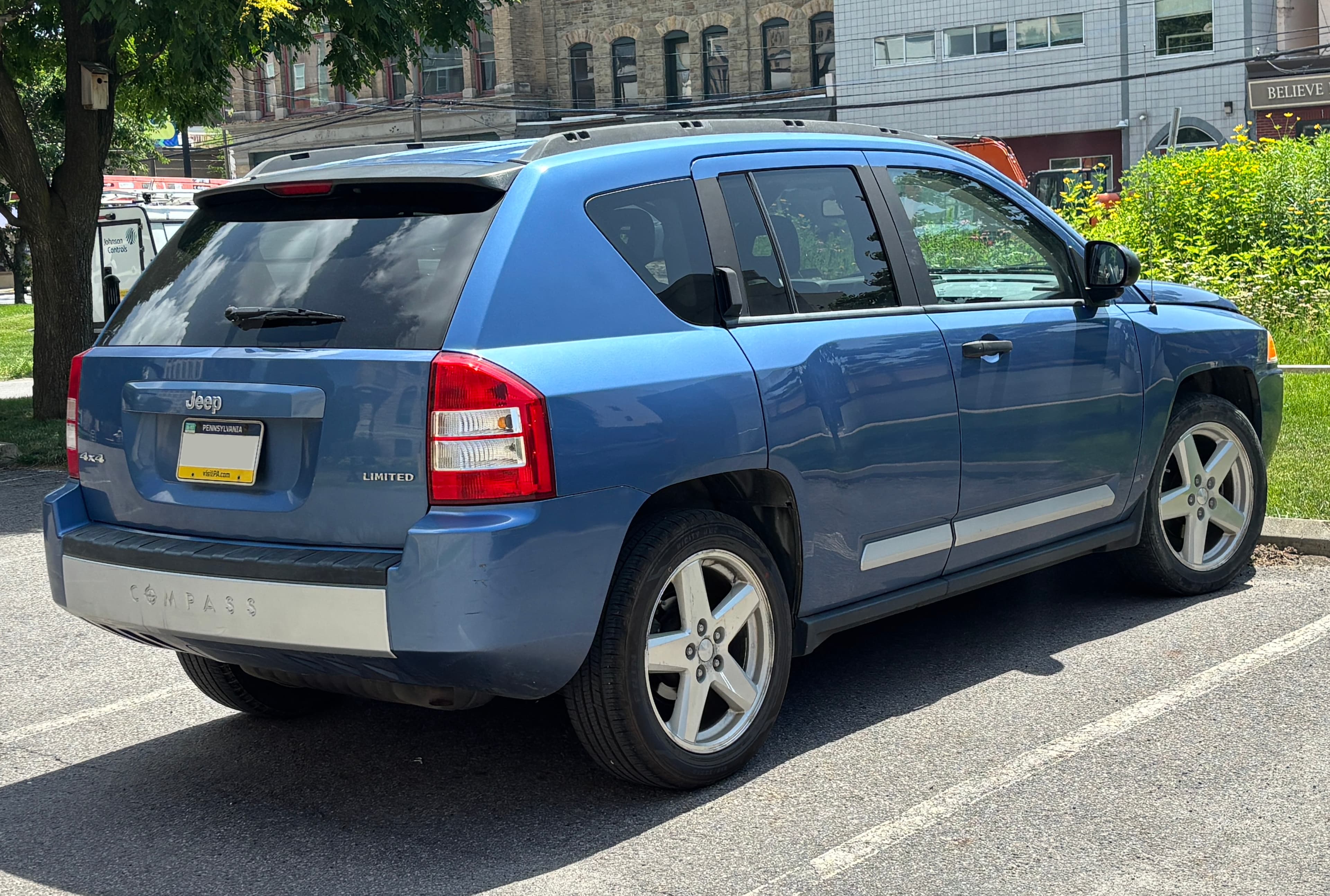 JEEP Compass — photo 2