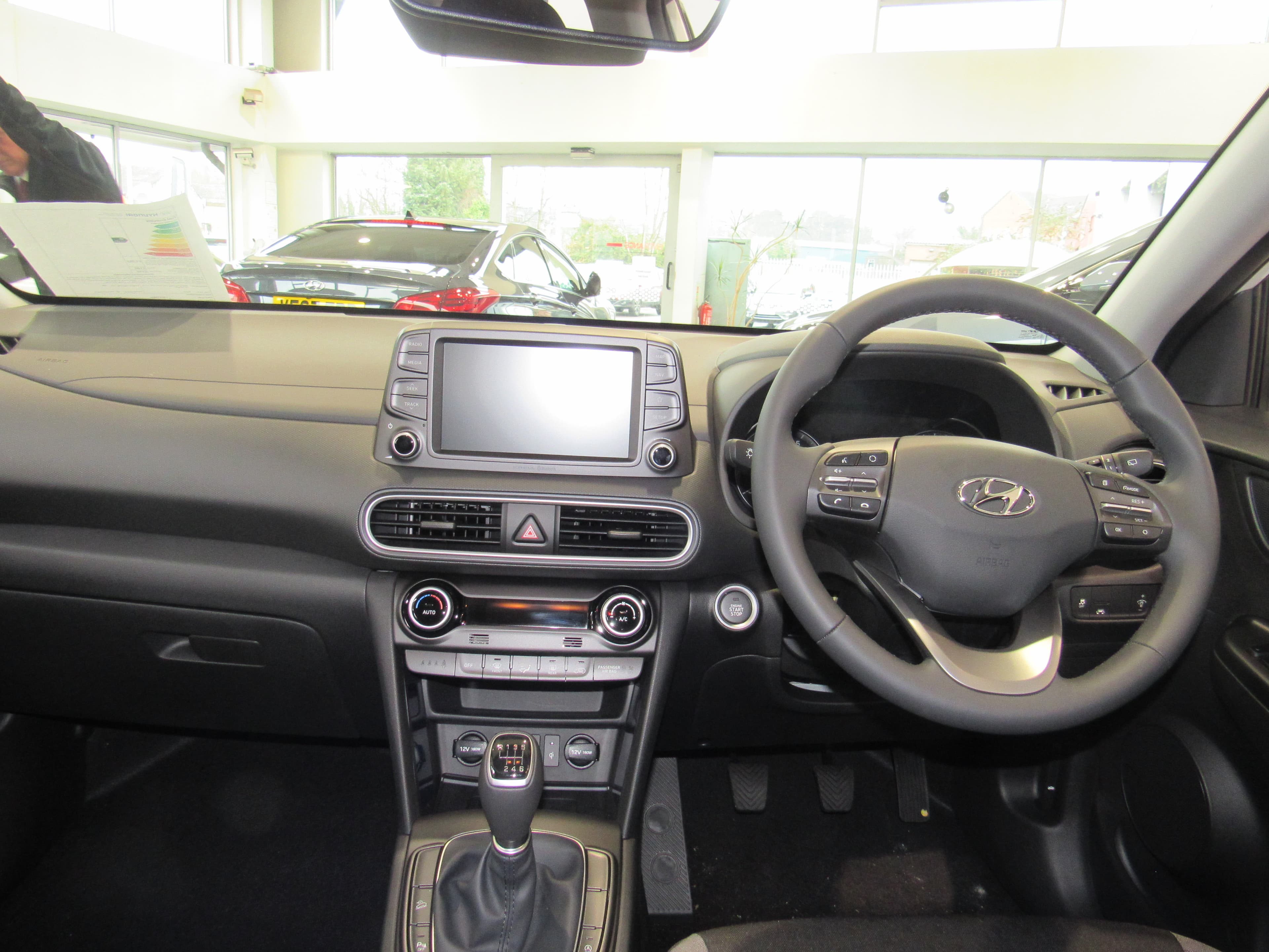 HYUNDAI Kona — photo 1