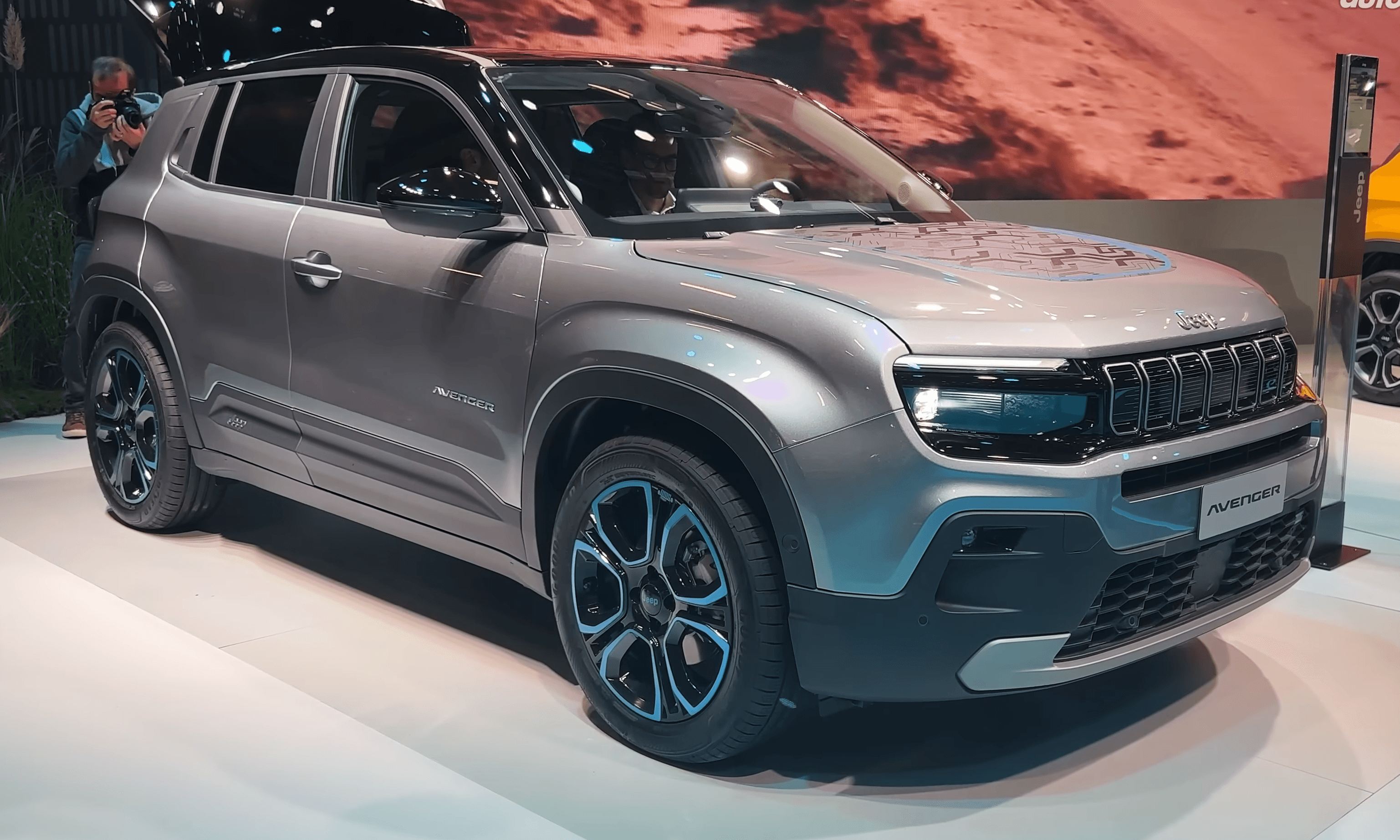 JEEP Avenger — photo 1