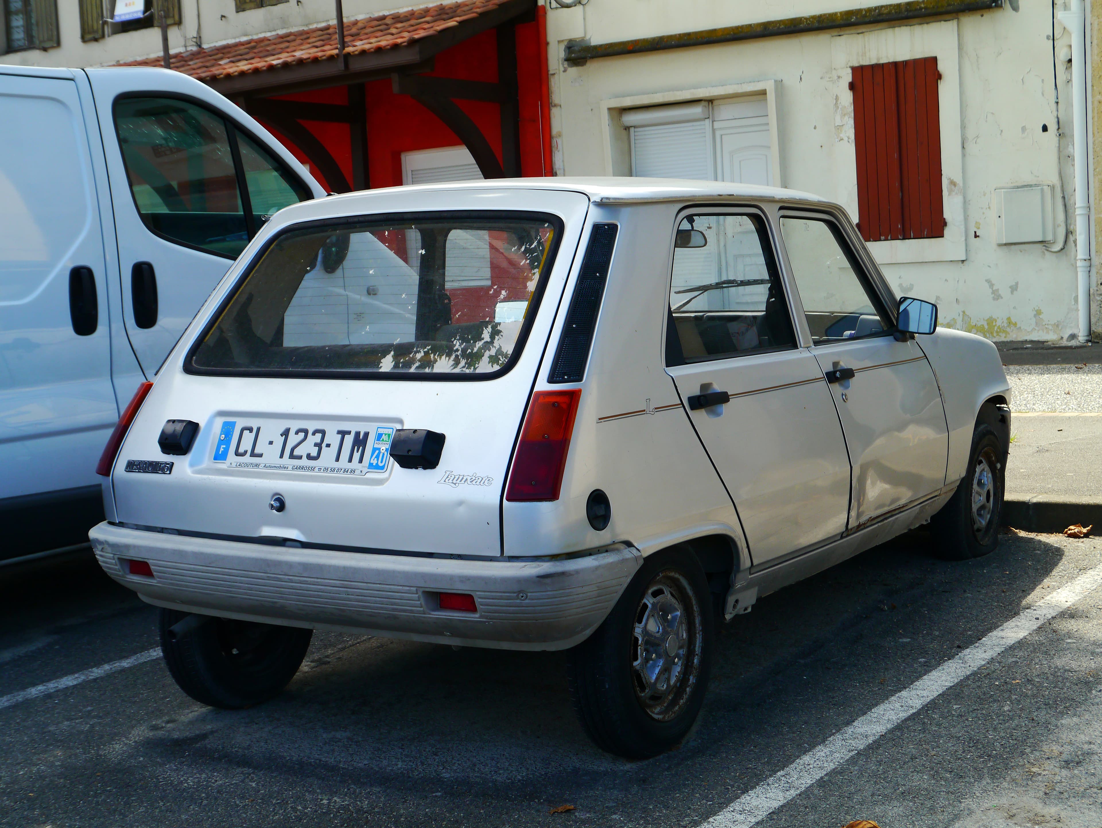RENAULT 5 E-Tech — photo 1