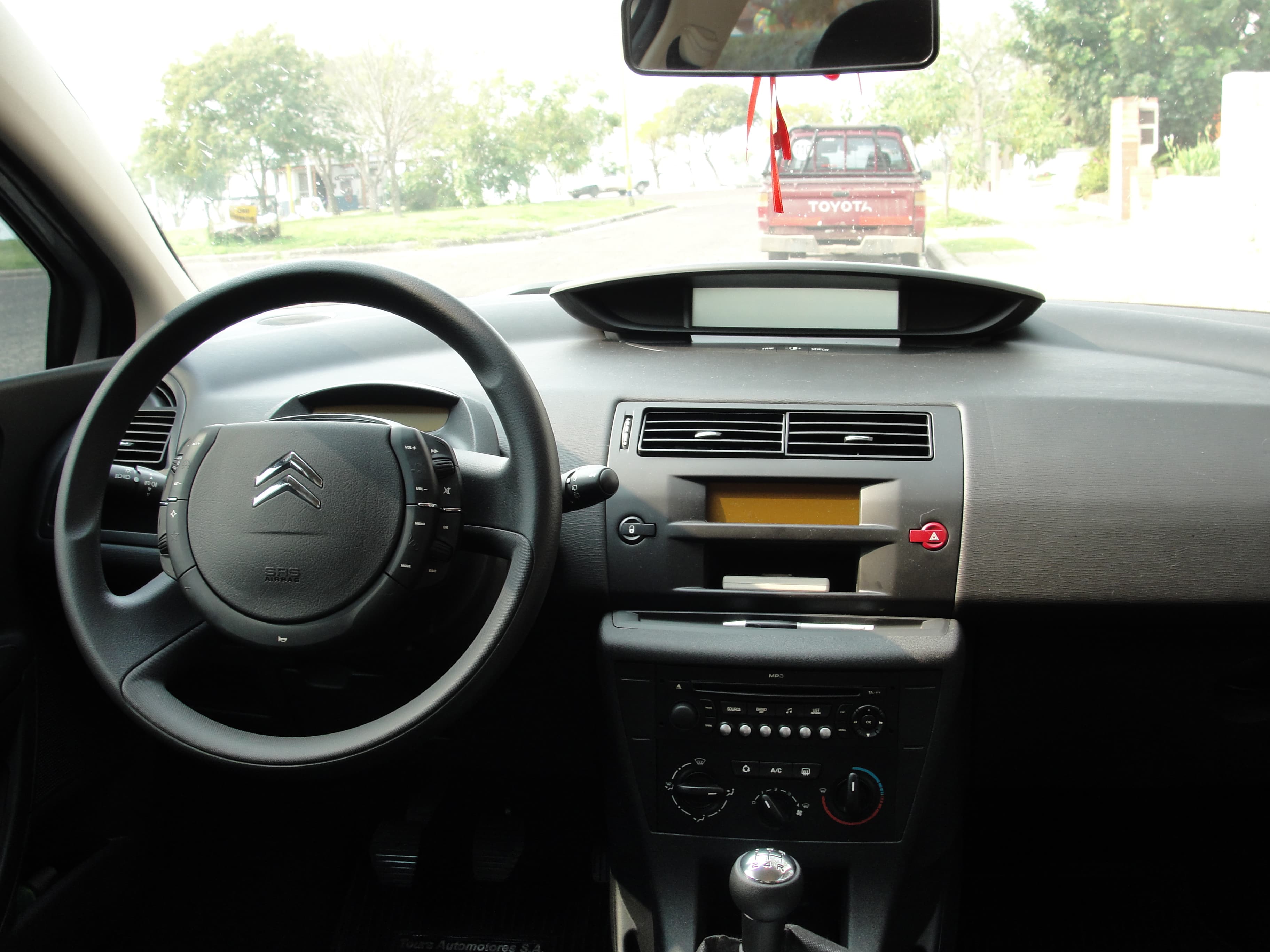 CITROËN C4 — photo 1