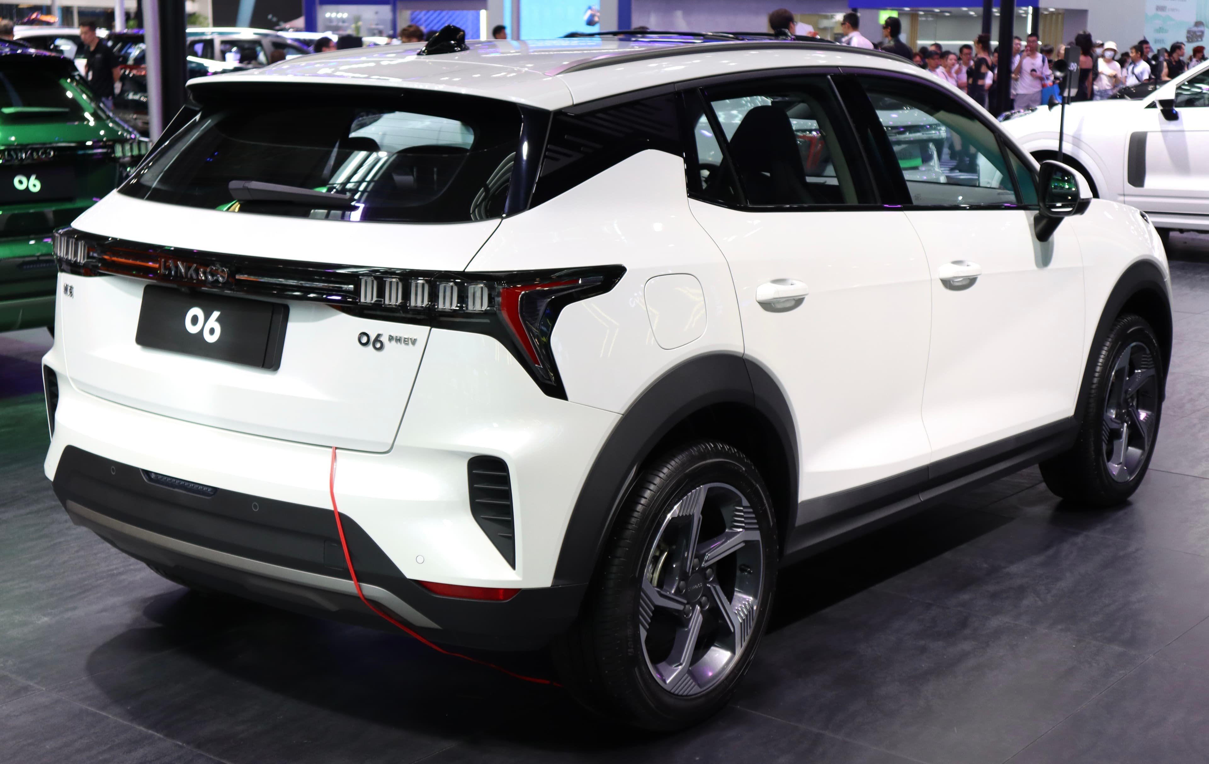 LYNK & CO 06 — photo 1