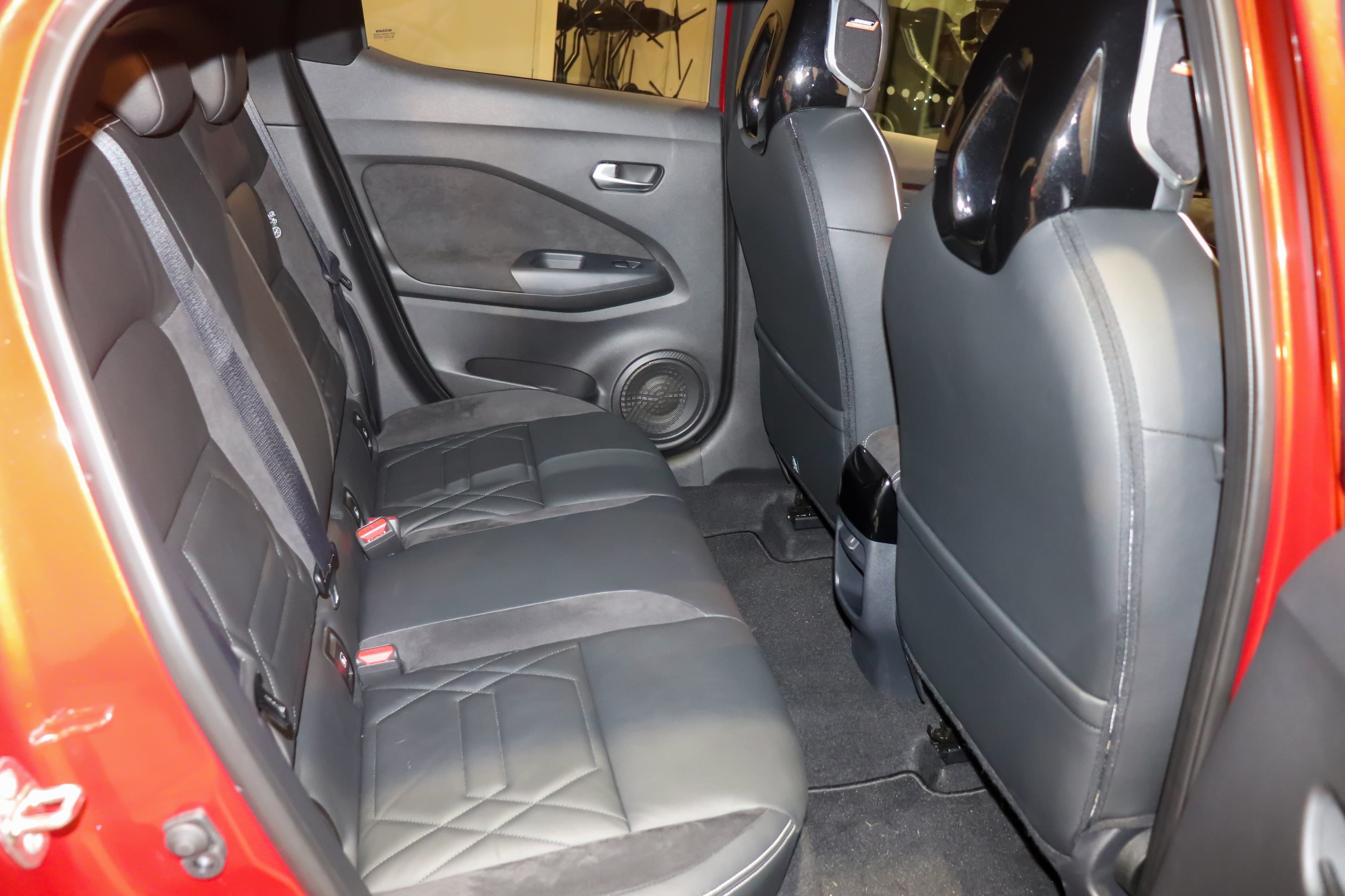 NISSAN Juke — photo 2