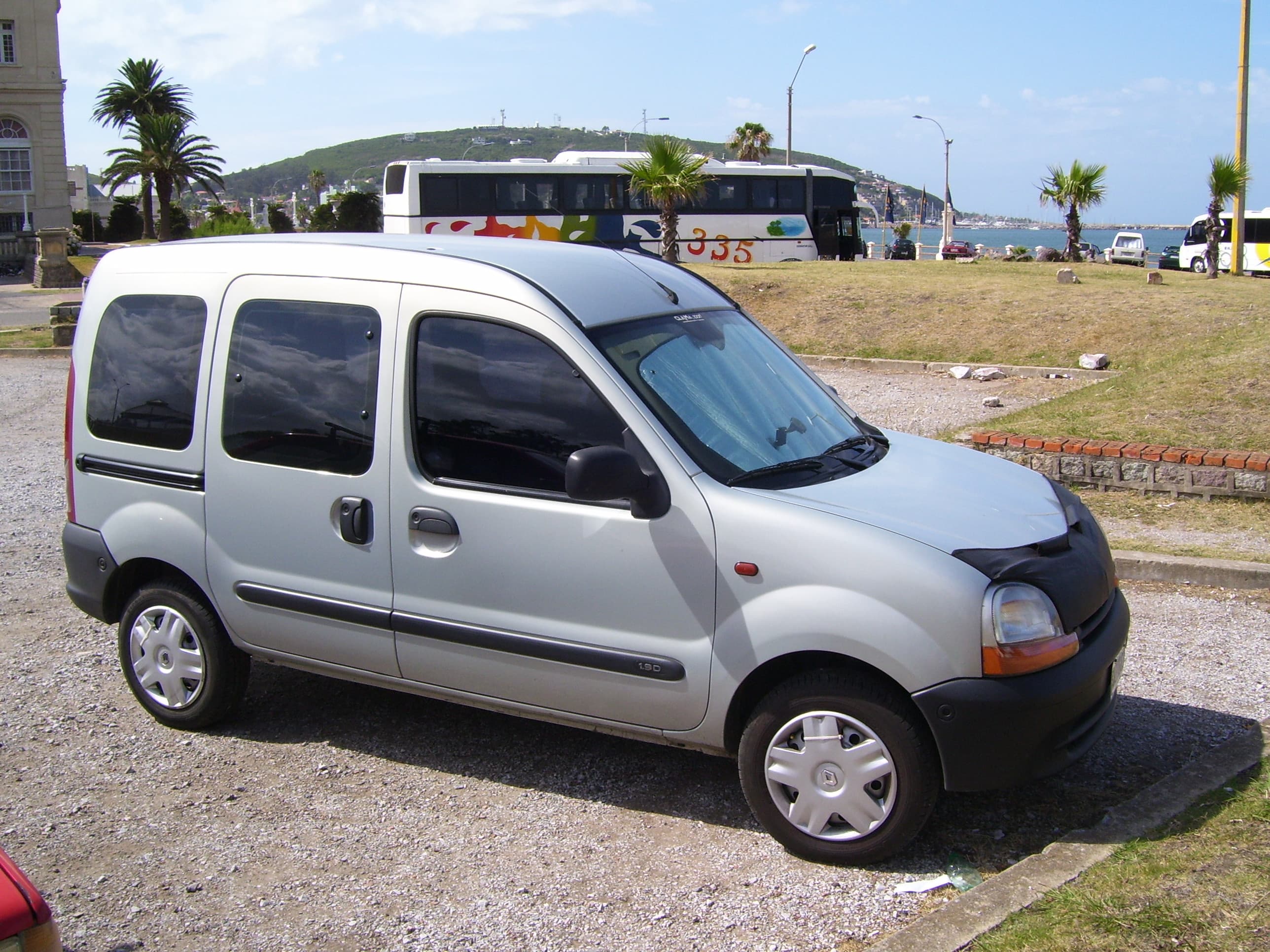 RENAULT Kangoo — photo 2