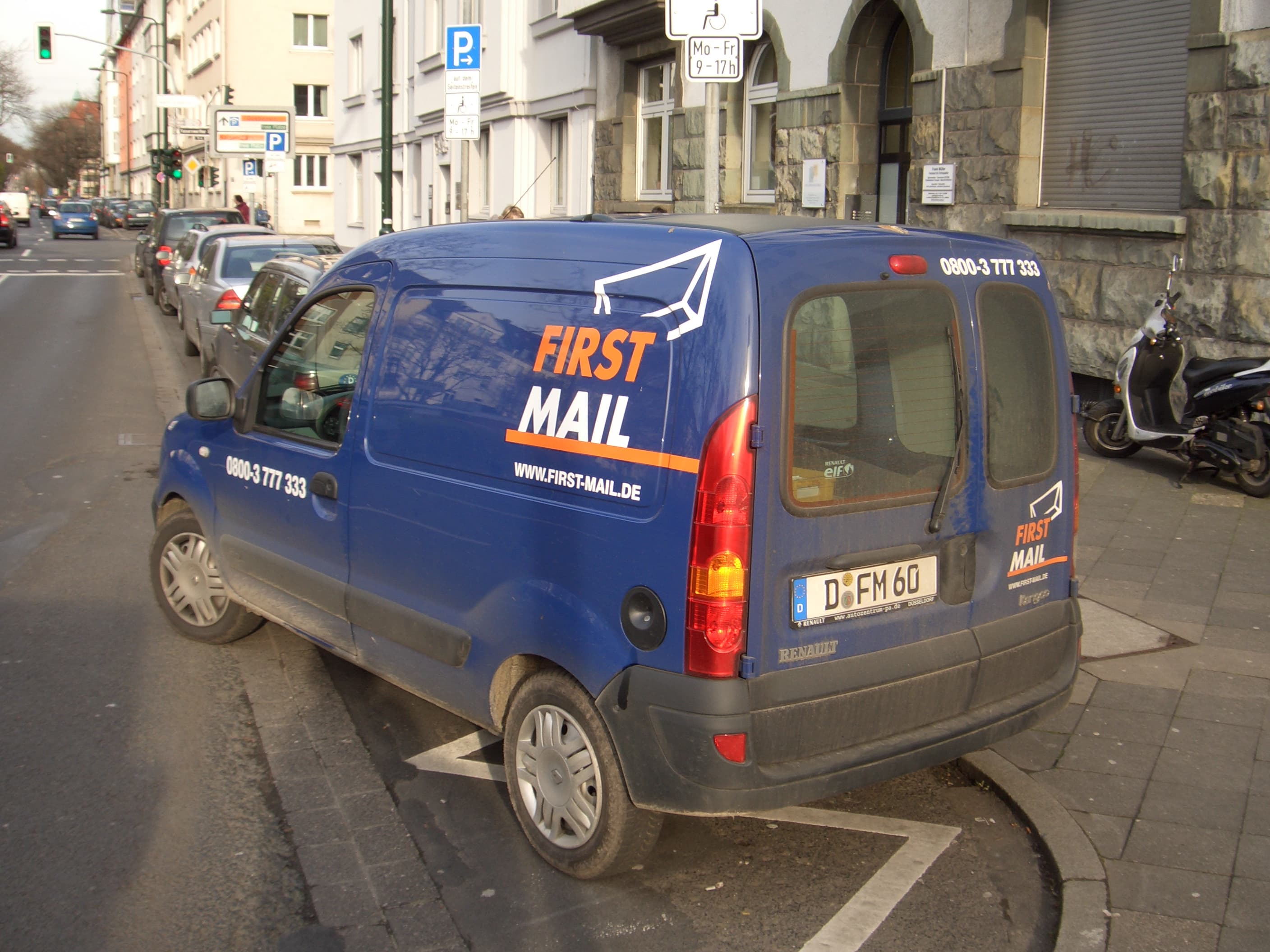 RENAULT Kangoo — photo 3