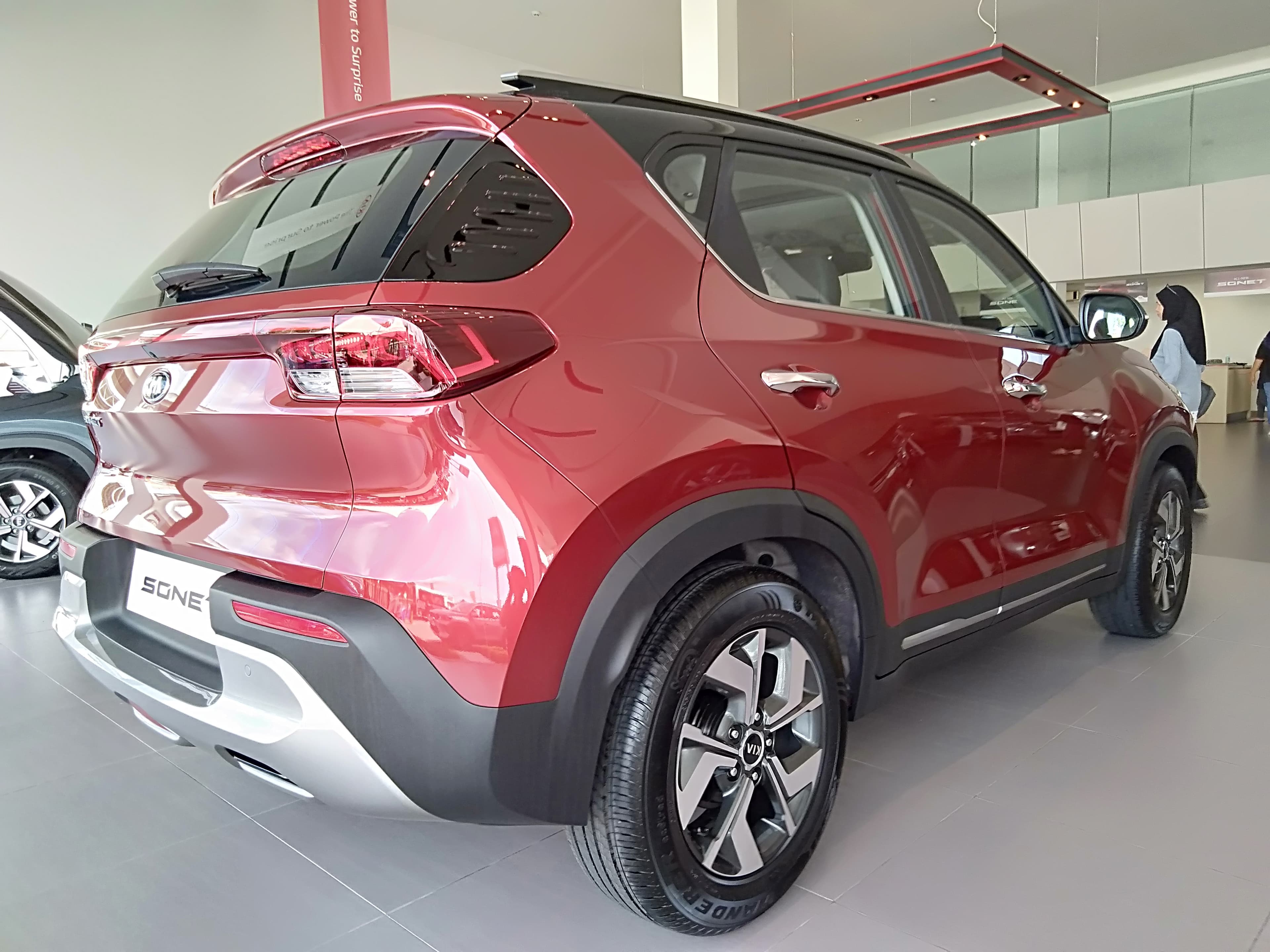 KIA Sonet — photo 3