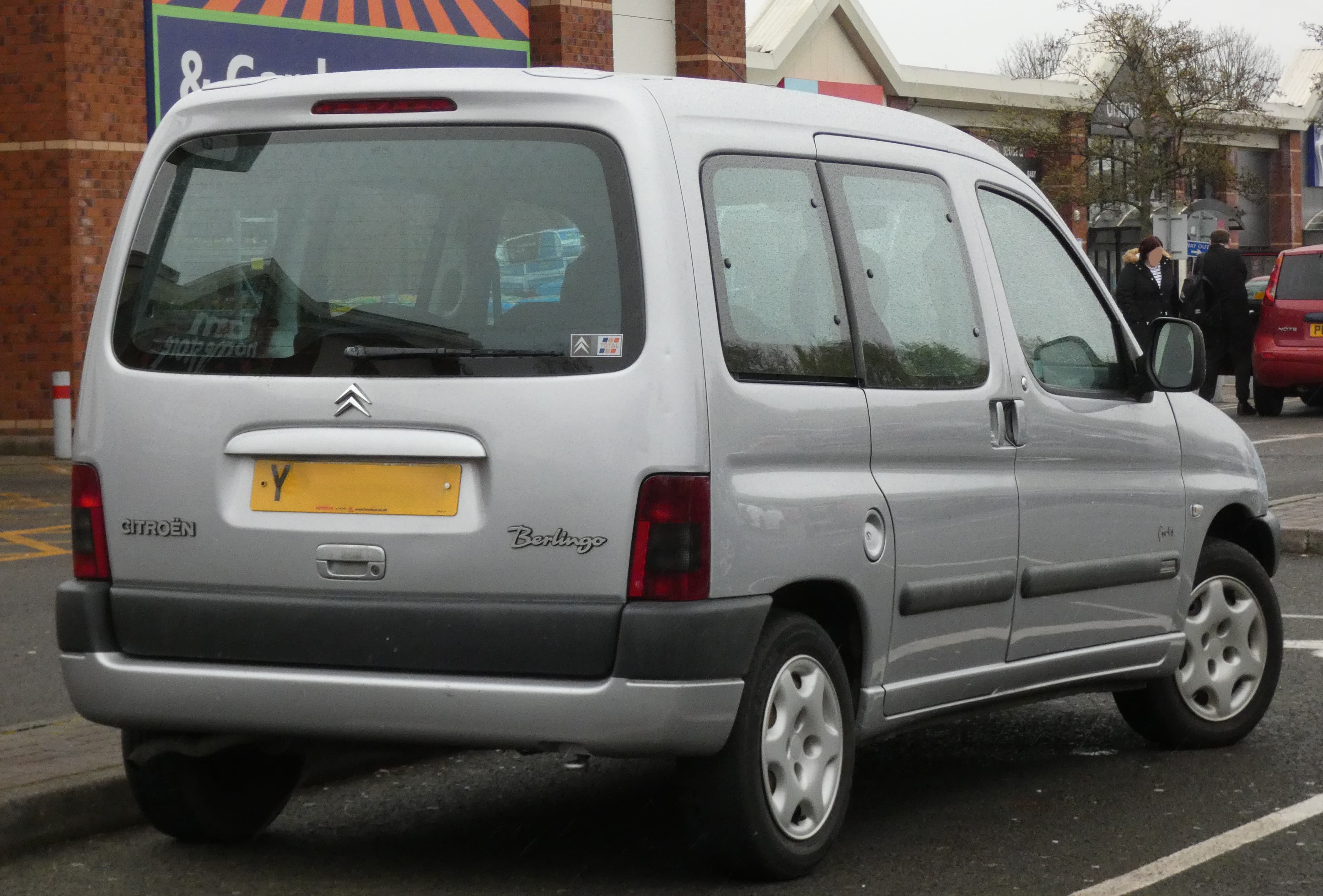 CITROËN Berlingo — photo 1
