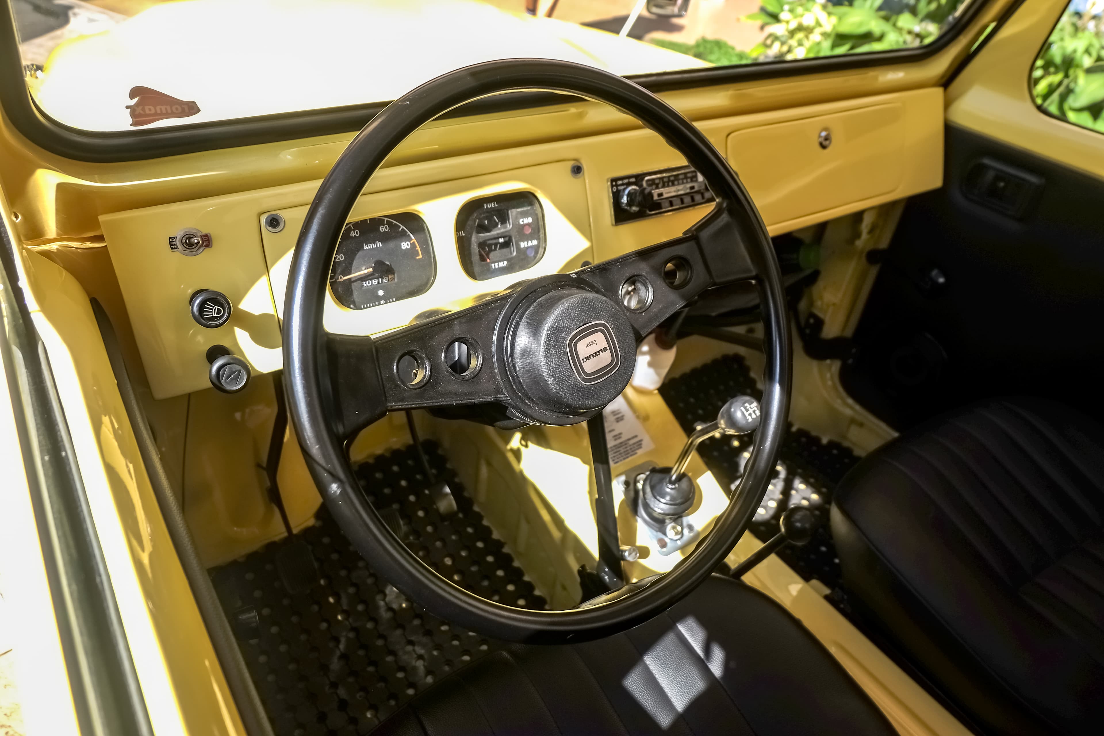 SUZUKI Jimny — photo 1