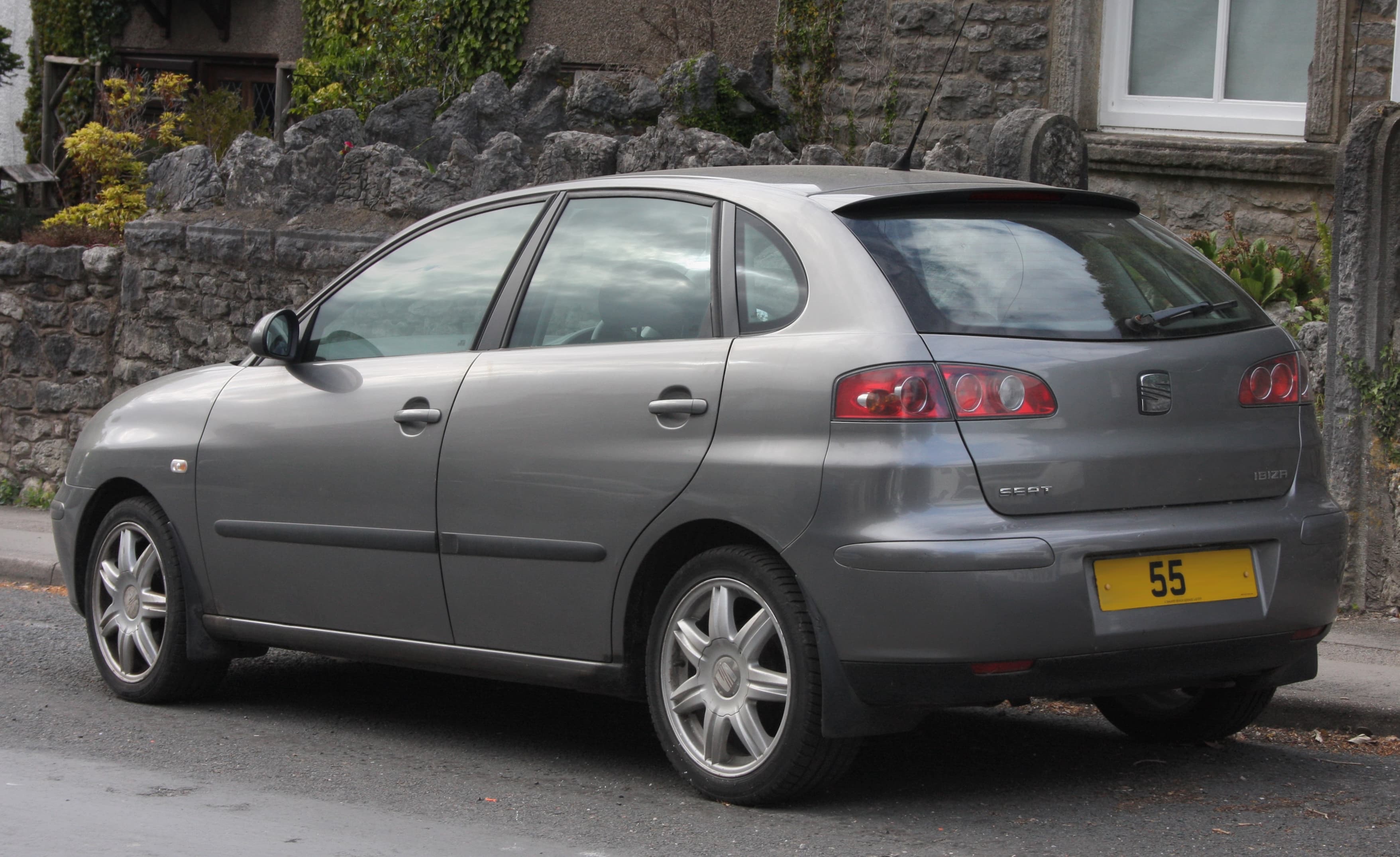 SEAT Ibiza — photo 2