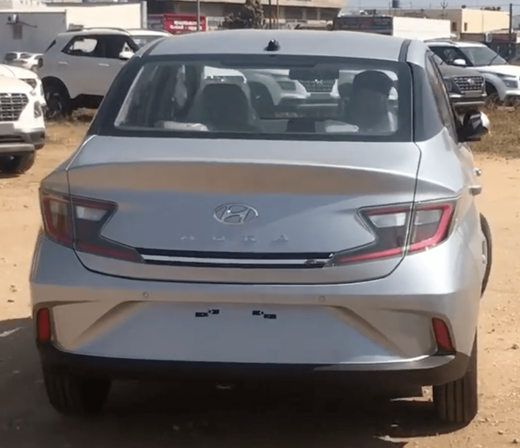 HYUNDAI Grand i10 Sedan — photo 1