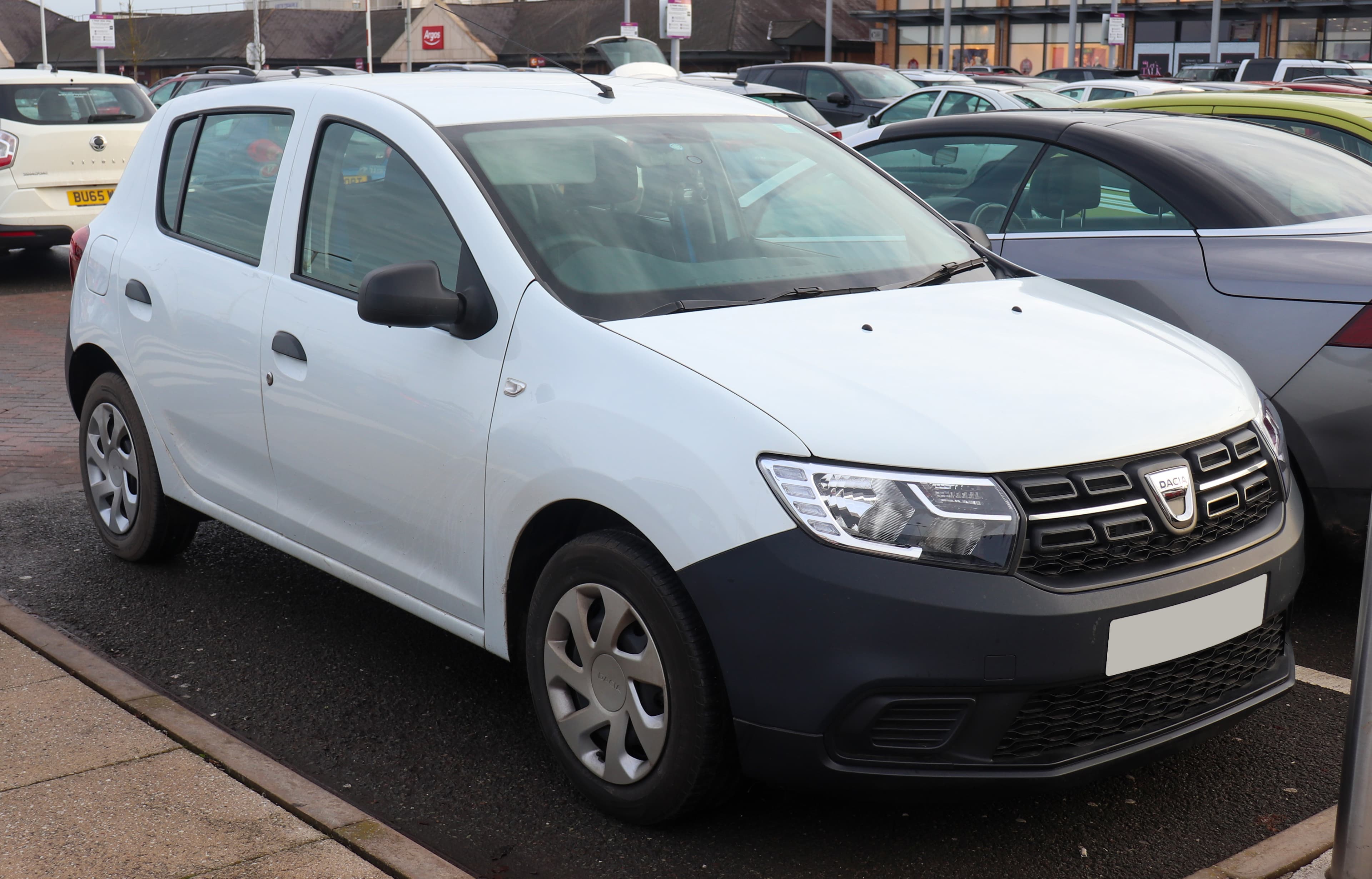 DACIA Sandero Stepway — photo 1